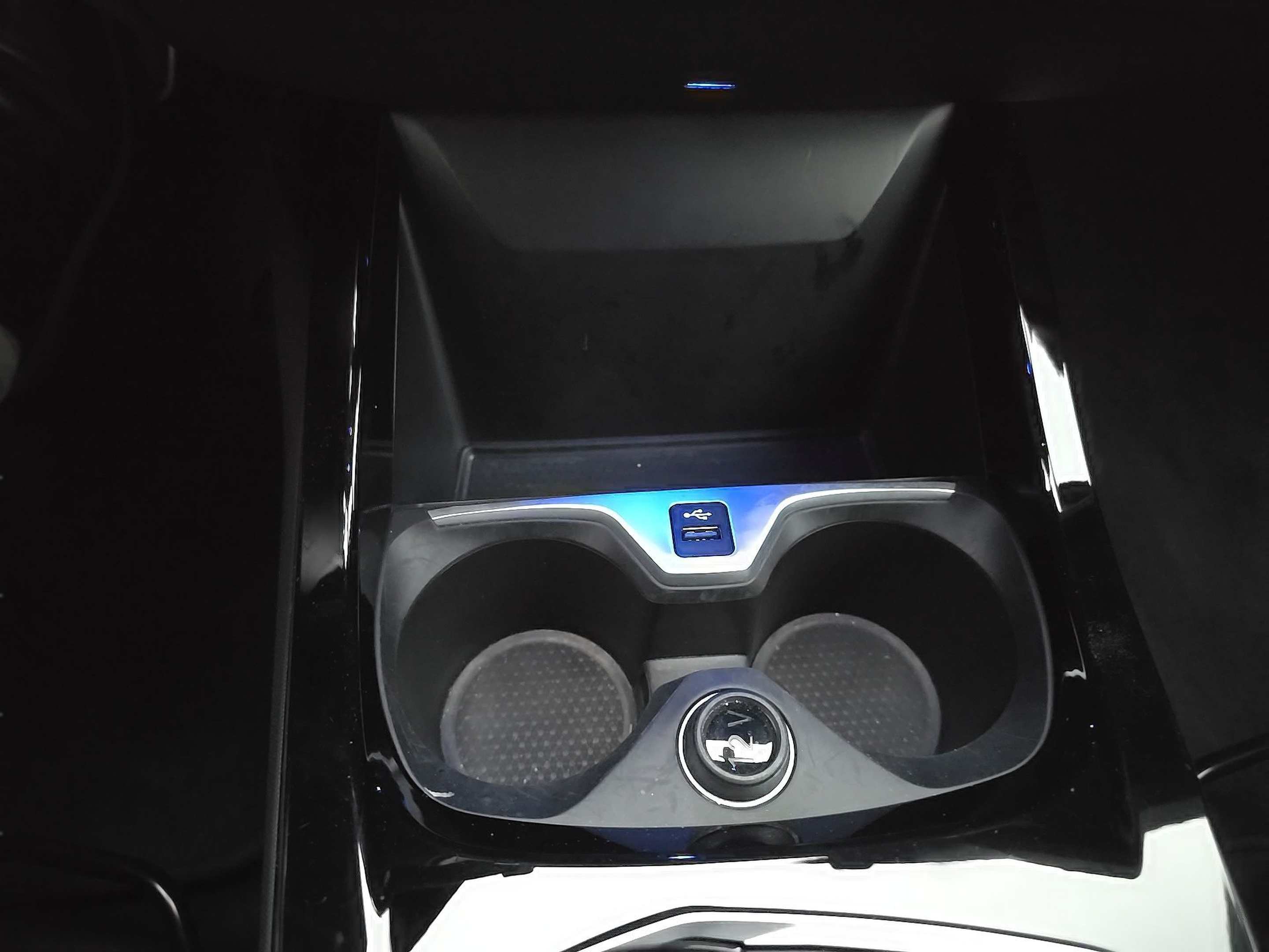 BMW Série 2 216d Gran Coupe color Gris. Año 2024. 85KW(116CV). Diesel. En concesionario Caetano Santa Maria da Feira de Santa Maria da Feira