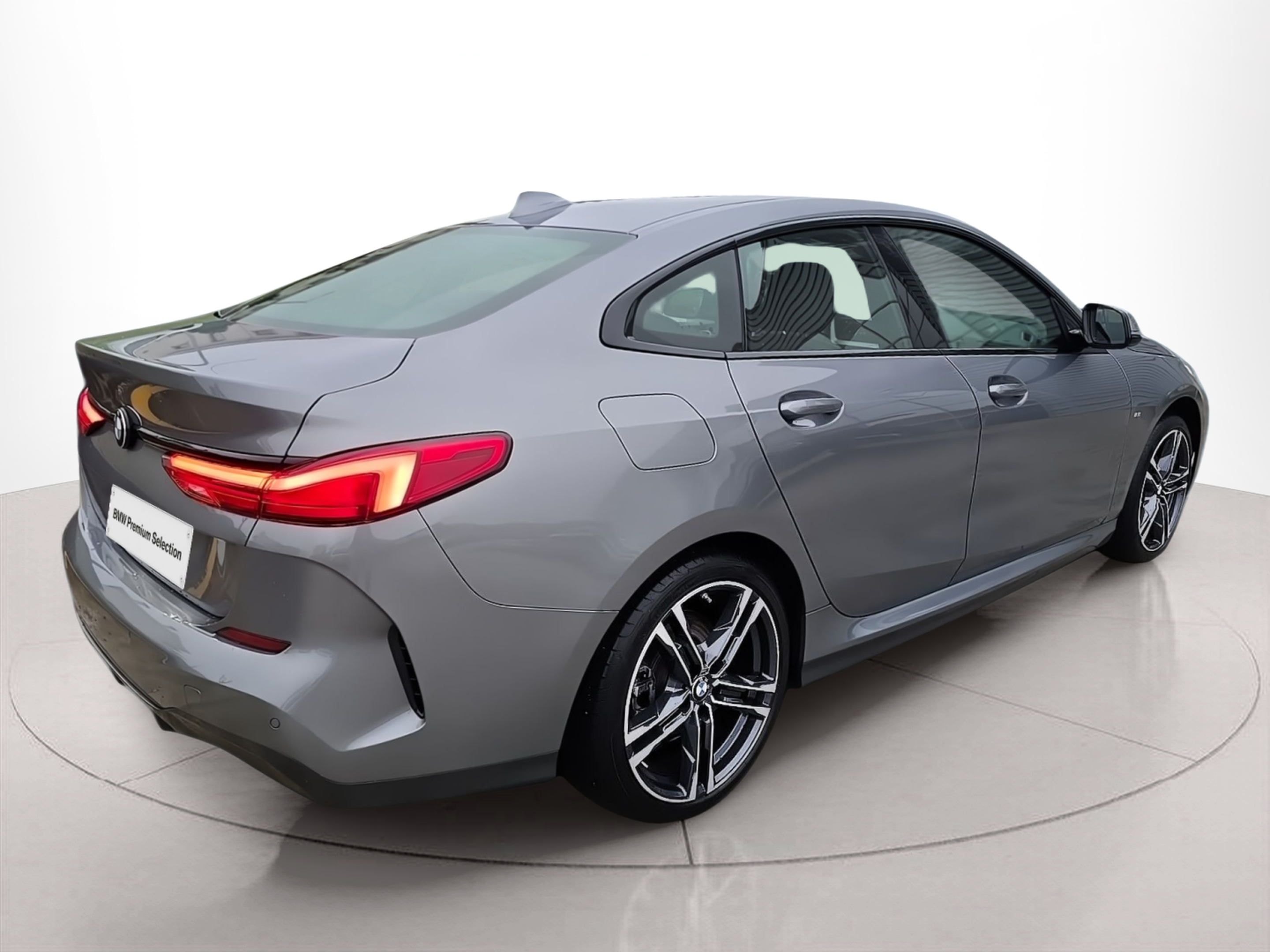 BMW Série 2 216d Gran Coupe color Gris. Año 2024. 85KW(116CV). Diesel. En concesionario Caetano Santa Maria da Feira de Santa Maria da Feira