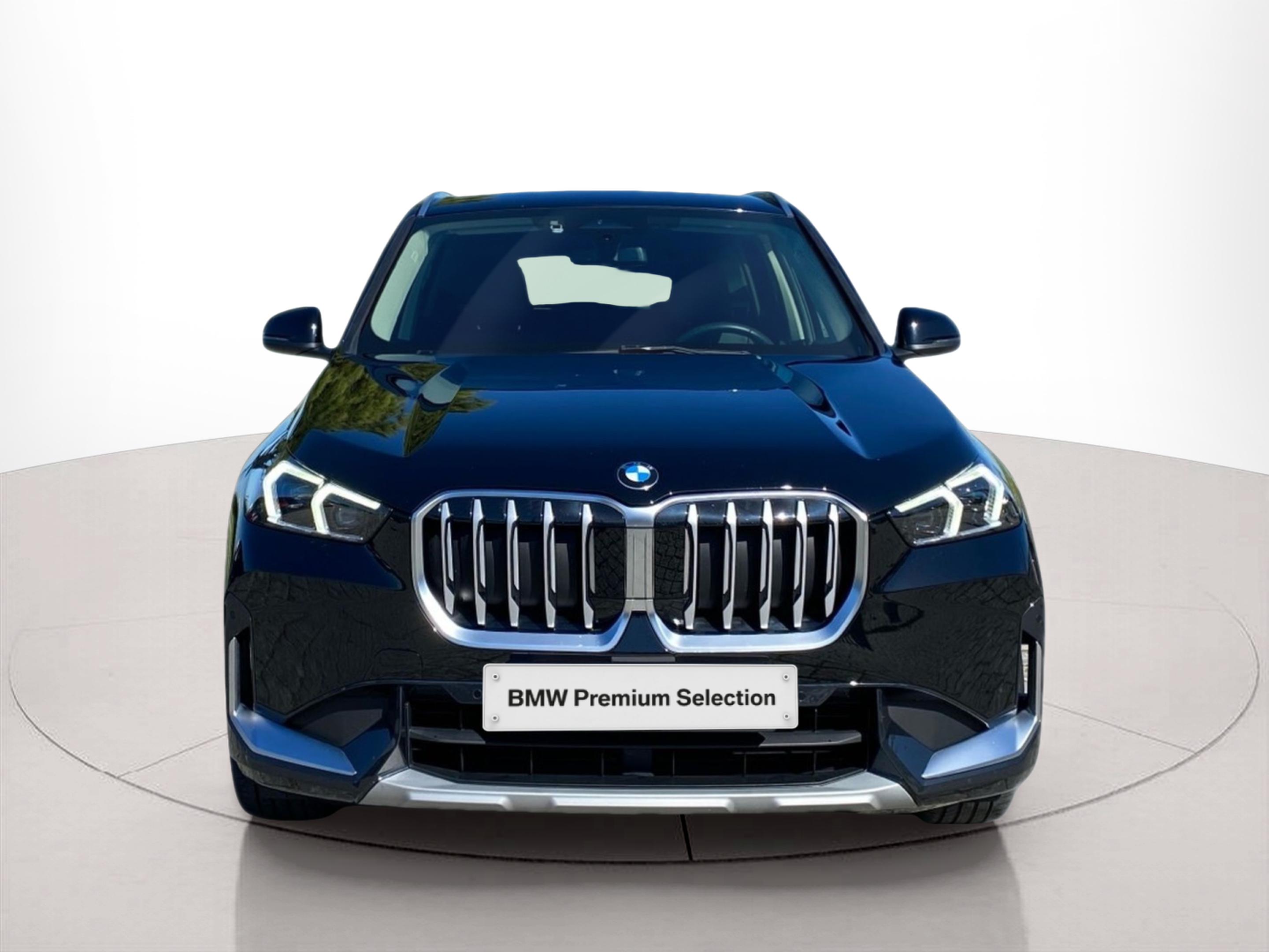 Fotos de BMW X1 sDrive18d color Negro. Año 2025. 110KW(150CV). Diesel. En concesionario Caetano Lisboa de Lisboa