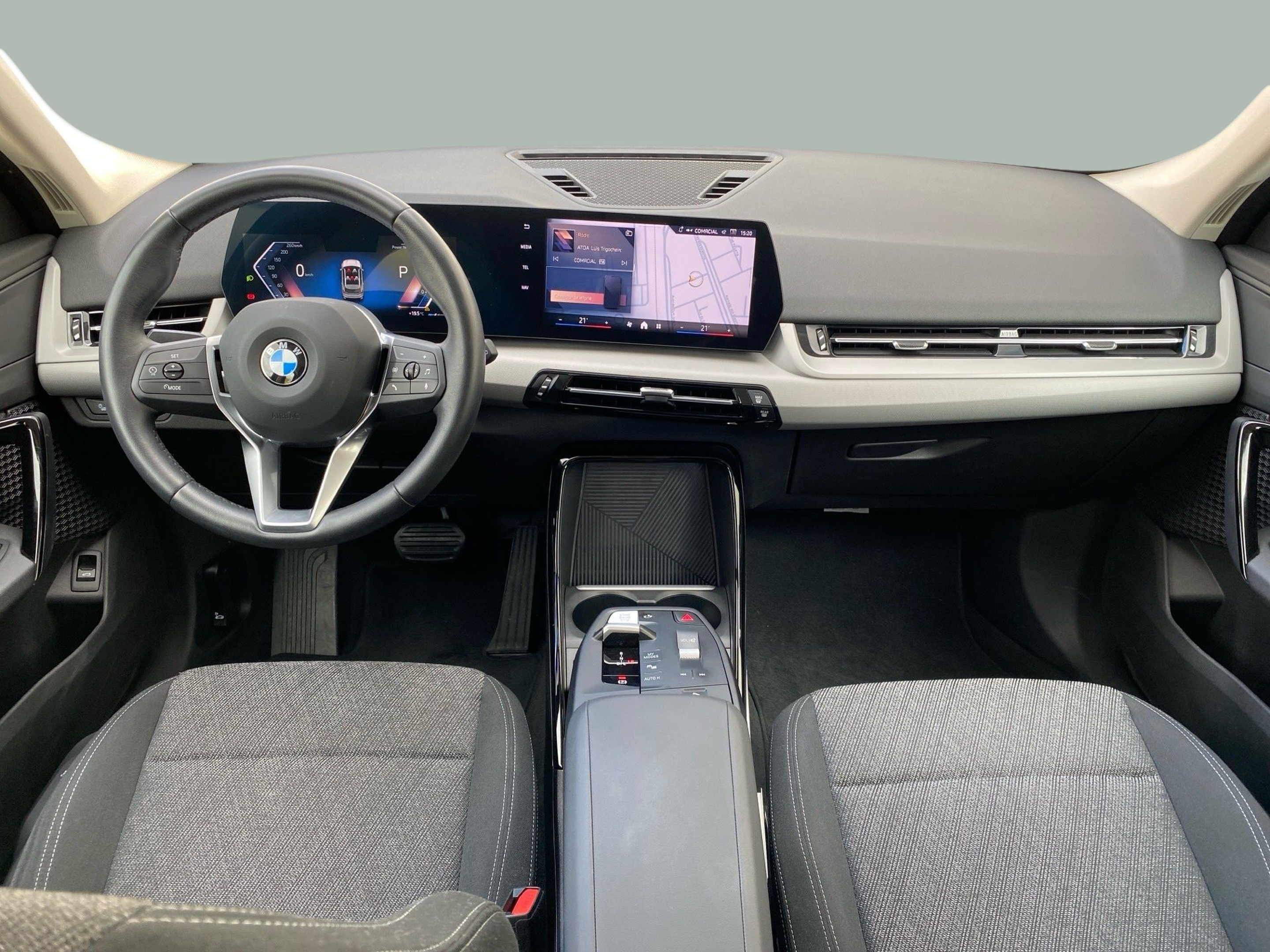 BMW X1 sDrive18d color Blanco. Año 2024. 110KW(150CV). Diesel. En concesionario Caetano Baviera Lisboa de Lisboa