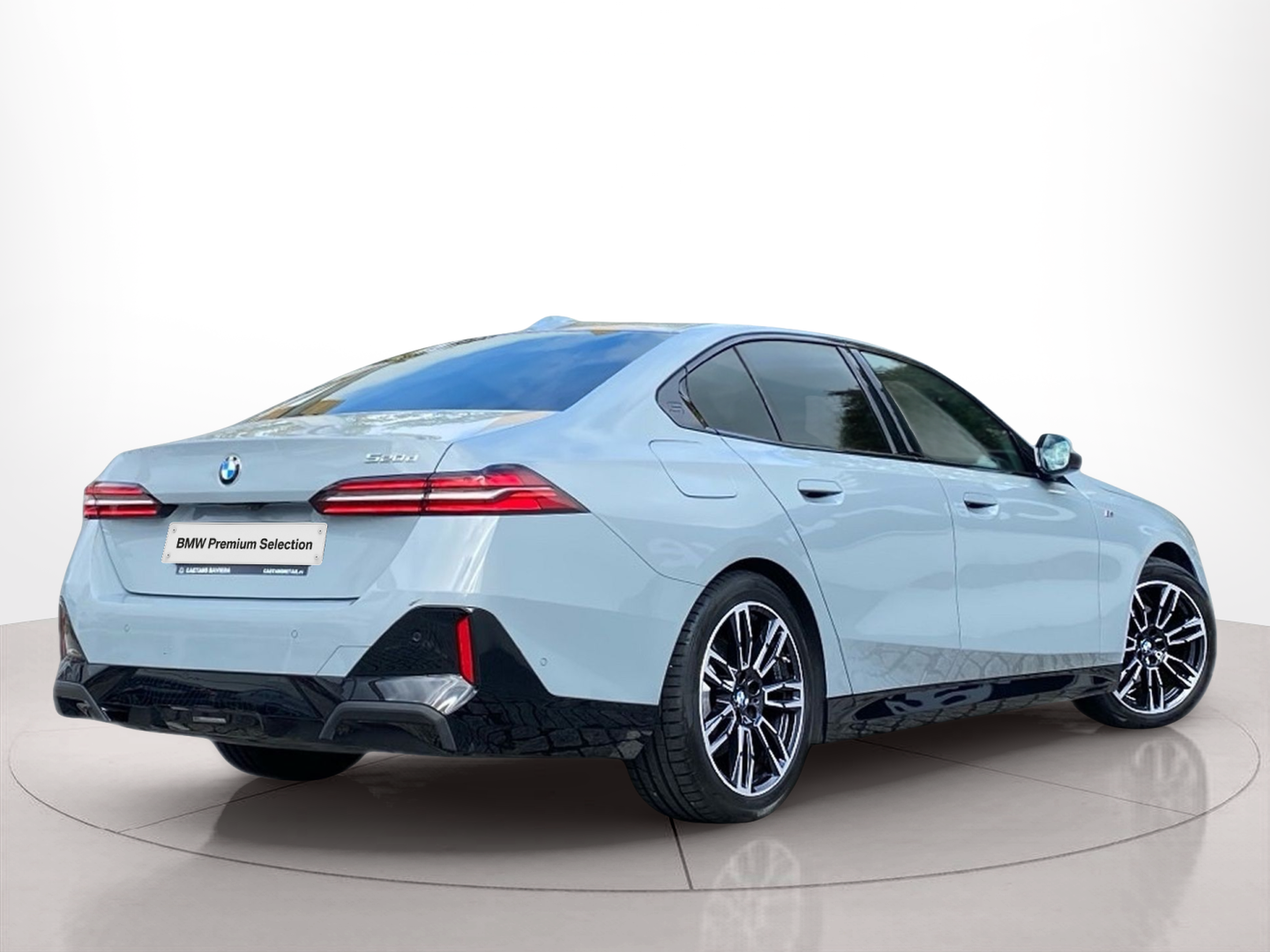 BMW Série 5 520d Berlina color Gris. Año 2024. 145KW(197CV). Diesel. En concesionario Caetano Lisboa de Lisboa