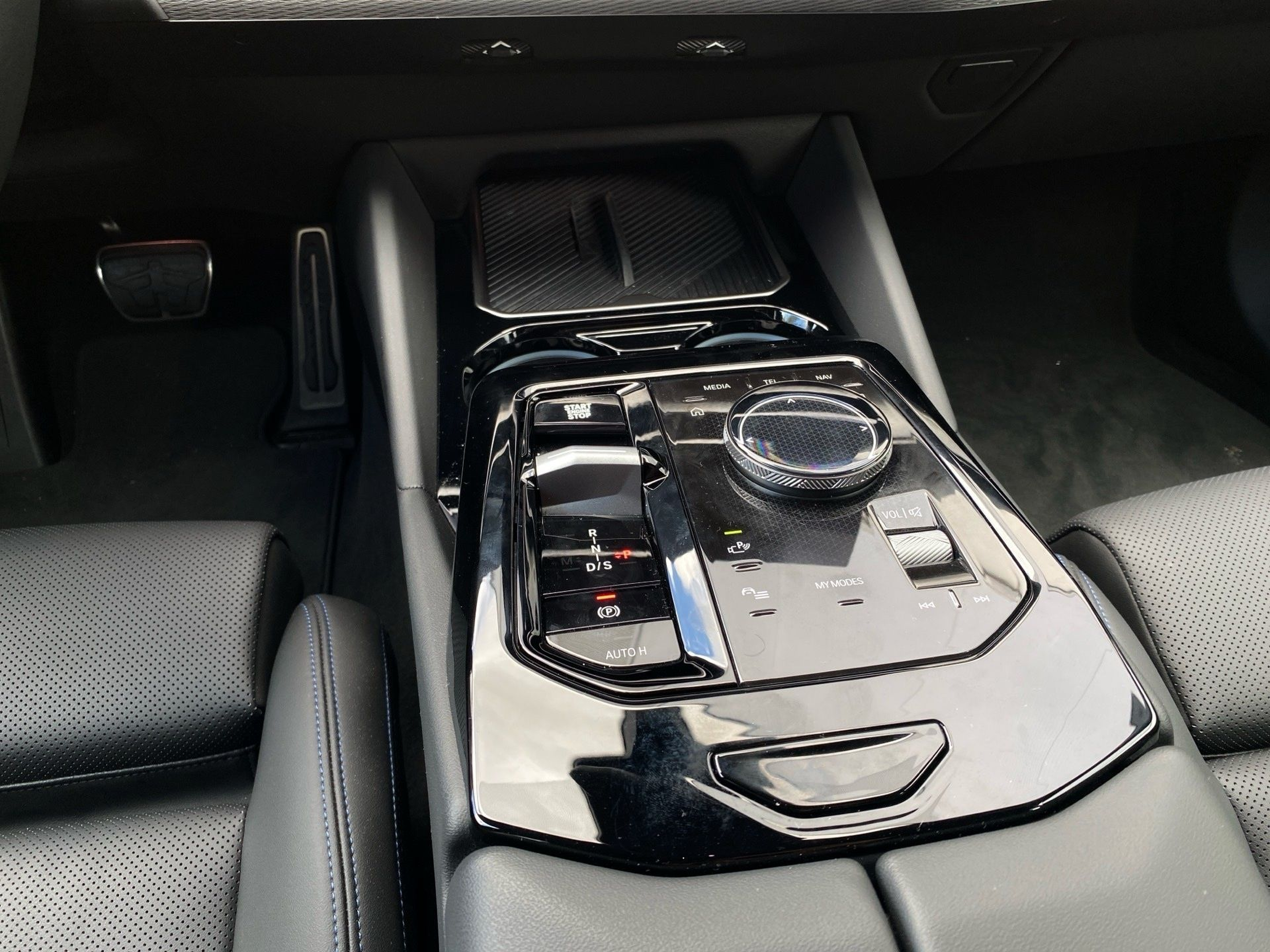 BMW Série 5 520d Touring color Gris. Año 2025. 145KW(197CV). Diesel. En concesionario Caetano Baviera Lisboa de Lisboa
