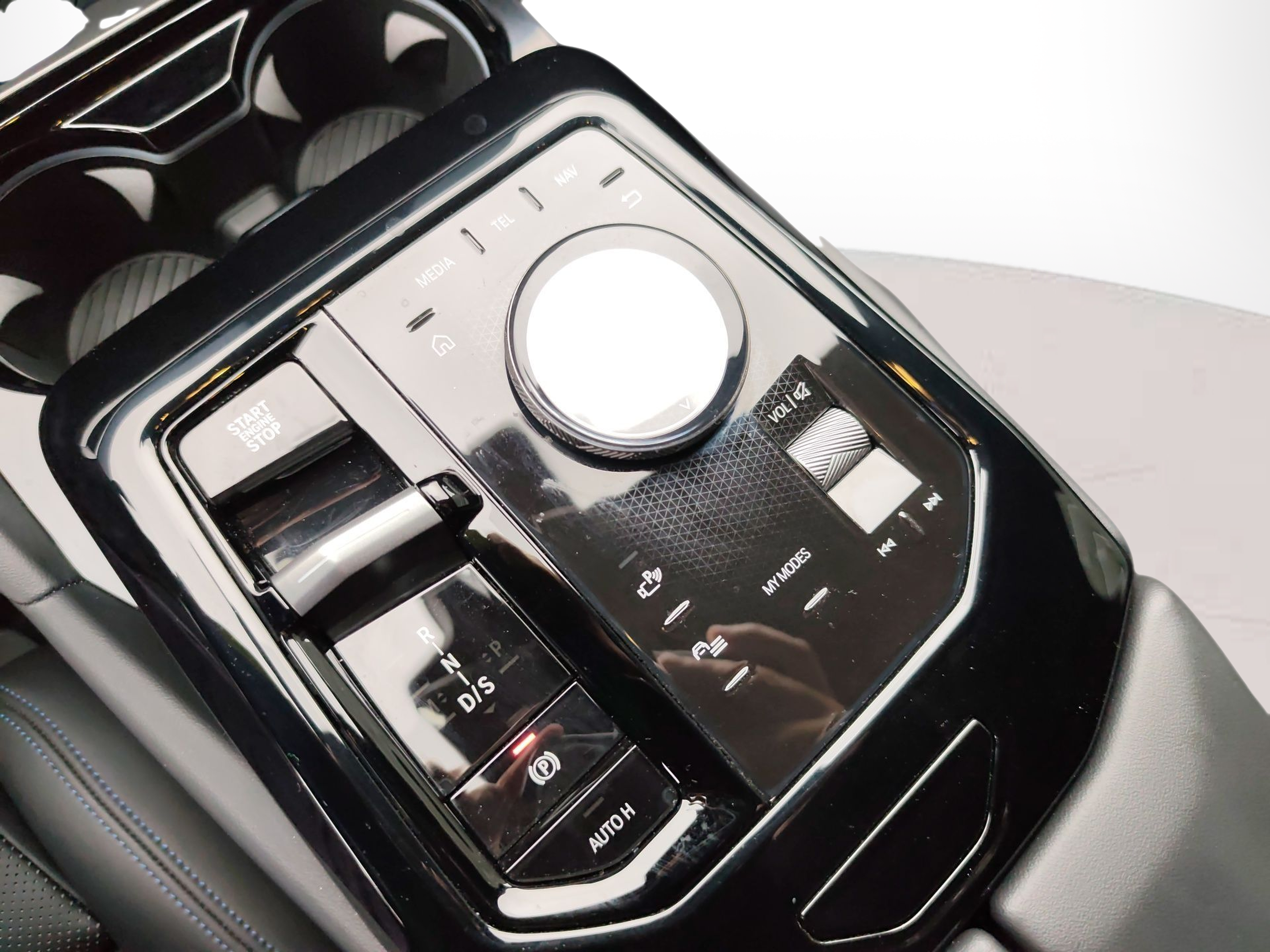 BMW Série 5 520d Touring color Negro. Año 2025. 145KW(197CV). Diesel. En concesionario Caetano Aveiro de Aveiro