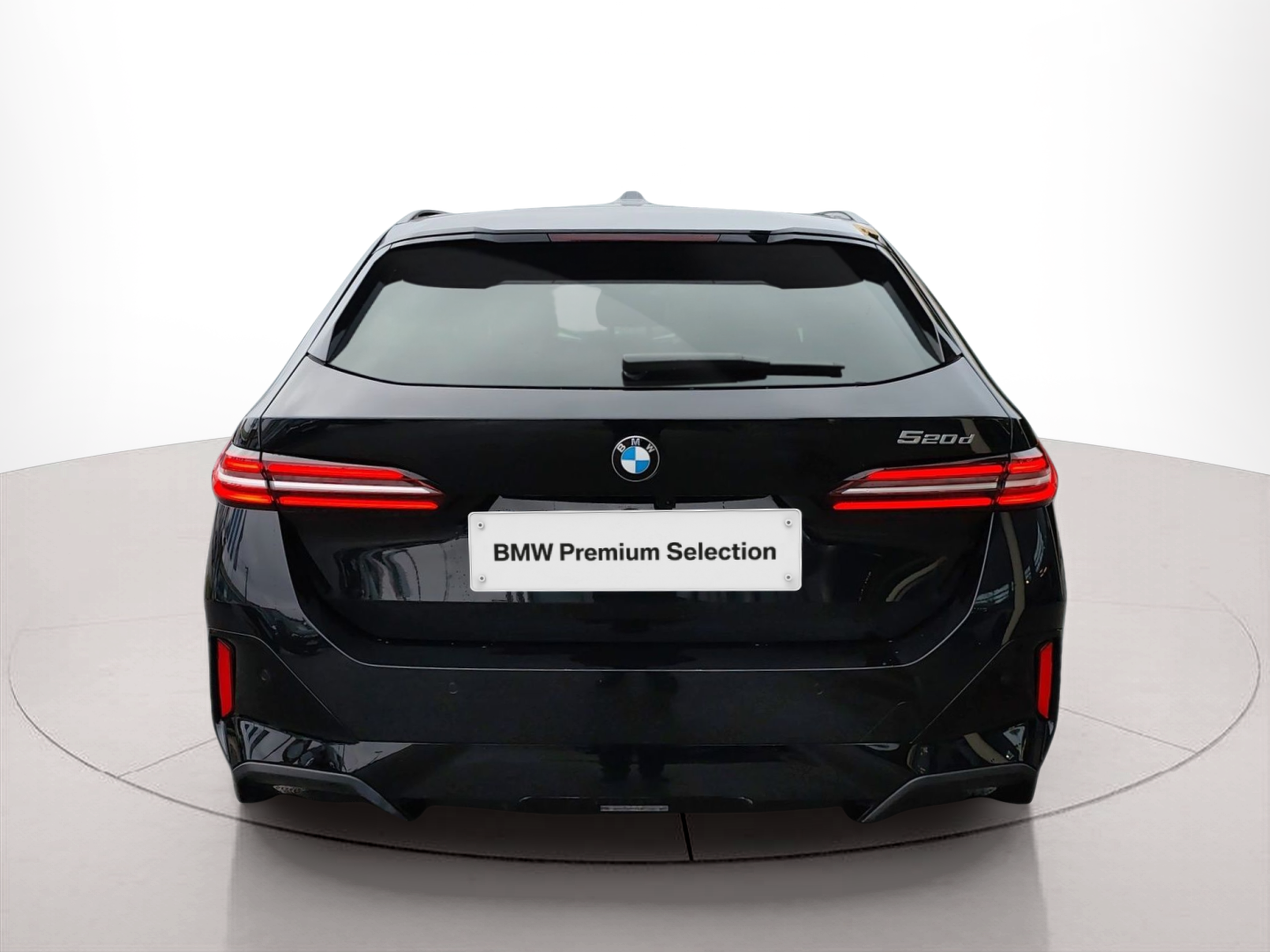 BMW Série 5 520d Touring color Negro. Año 2025. 145KW(197CV). Diesel. En concesionario Caetano Aveiro de Aveiro