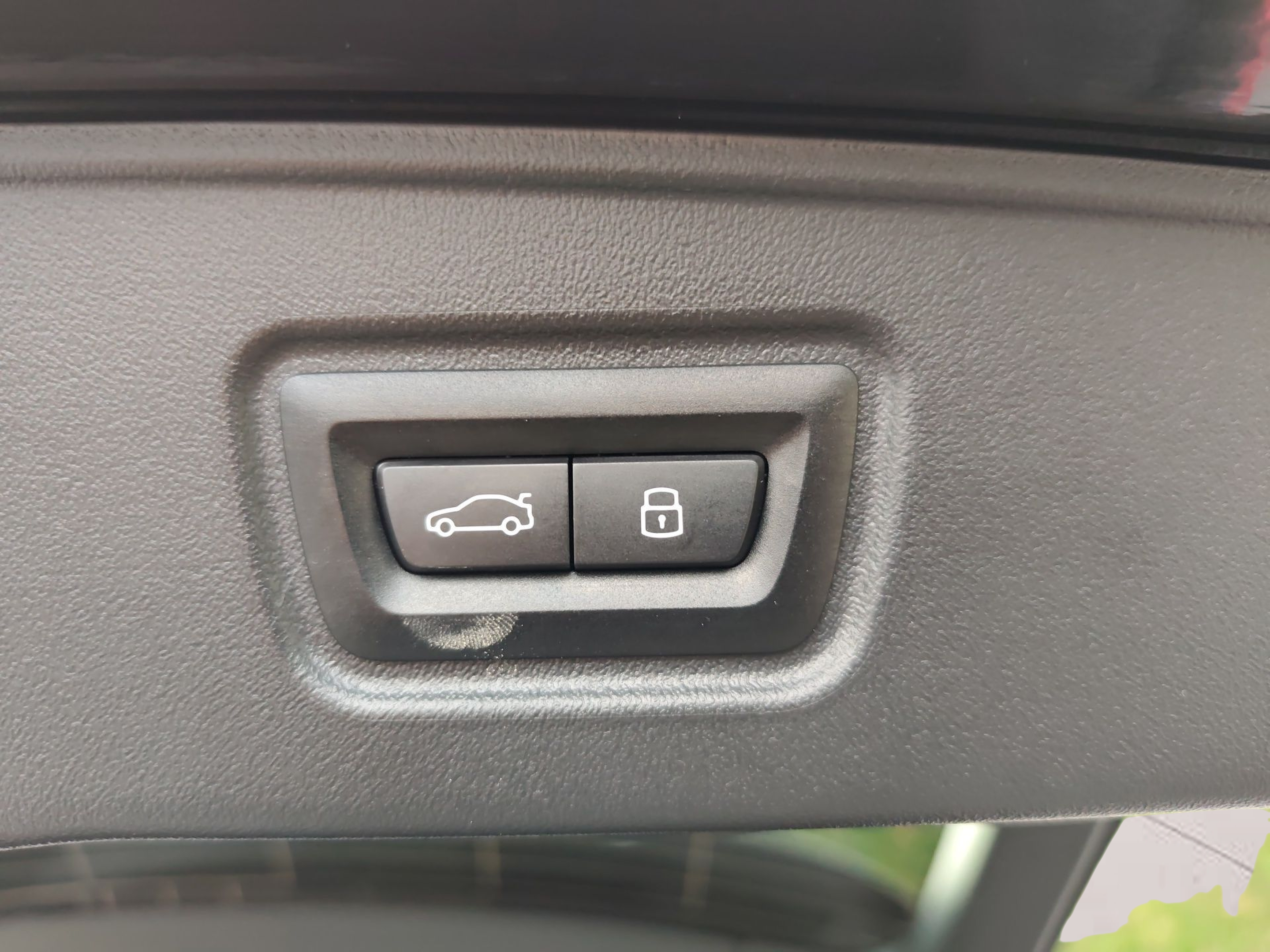 BMW Série 5 520d Touring color Negro. Año 2025. 145KW(197CV). Diesel. En concesionario Caetano Aveiro de Aveiro