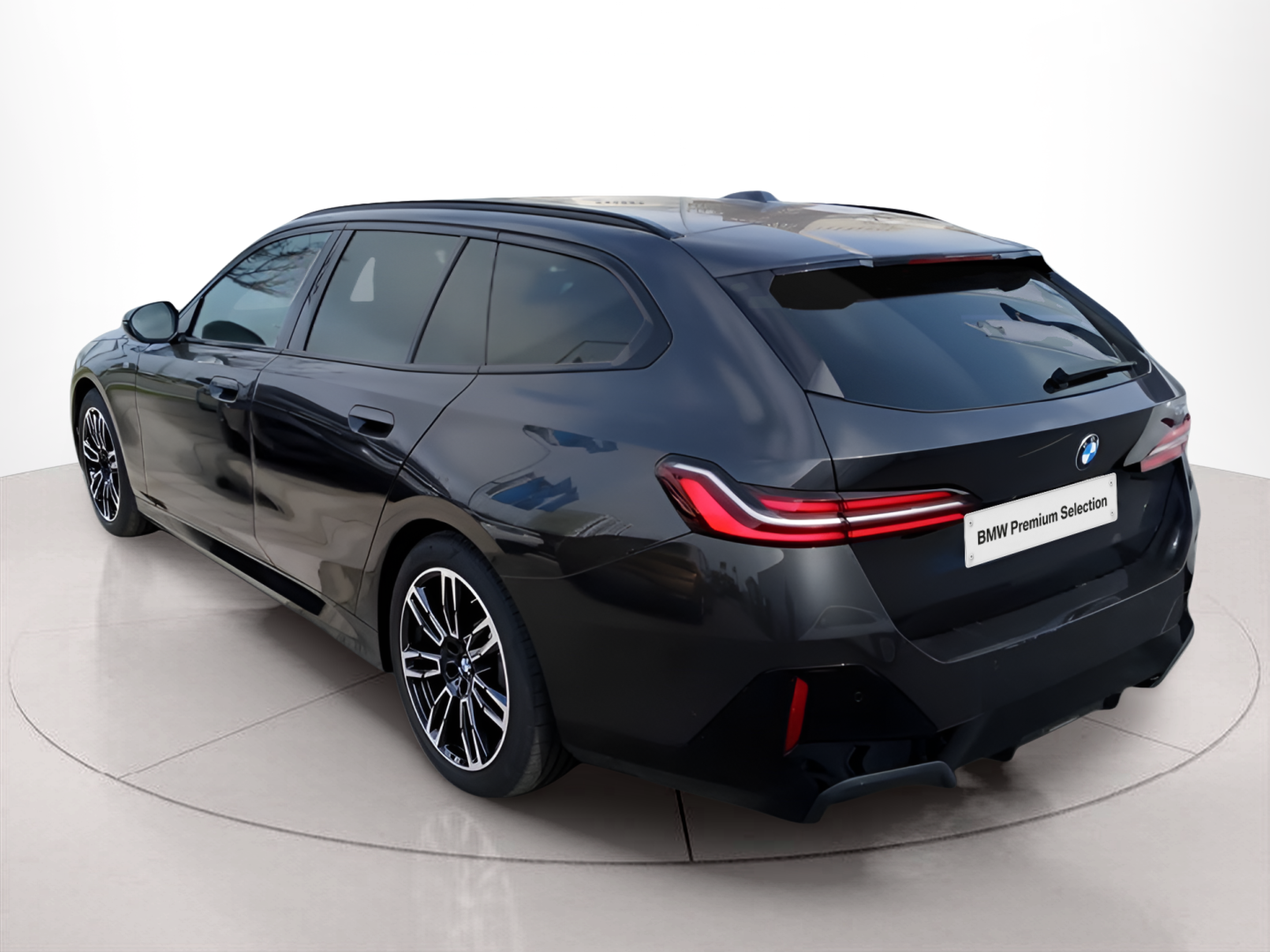 BMW Série 5 520d Touring color Gris. Año 2025. 145KW(197CV). Diesel. En concesionario Caetano Faro de Faro