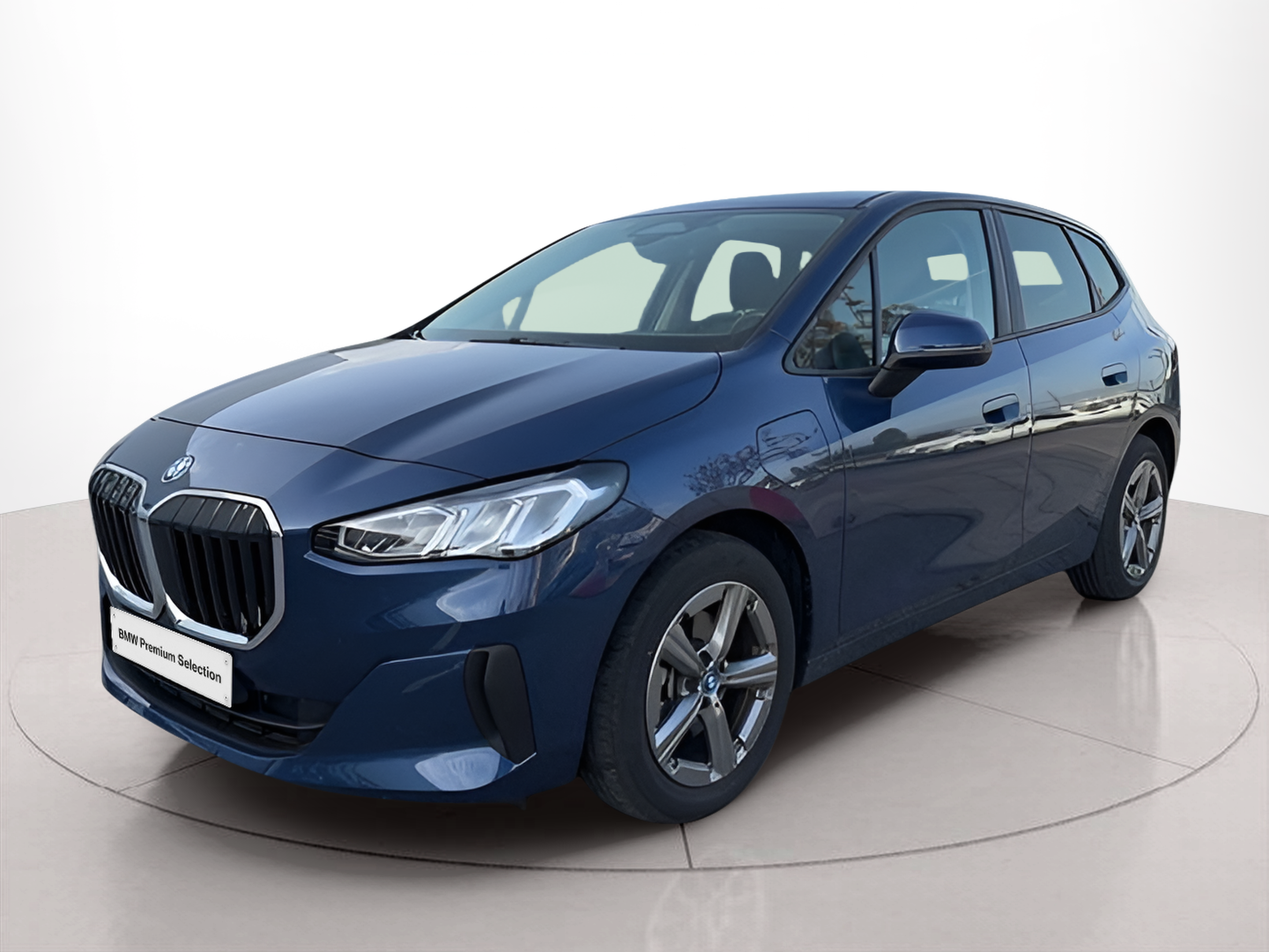 BMW Série 2 225xe Active Tourer color Azul. Año 2023. 180KW(245CV). Elétrico / Gasolina Híbrido. En concesionario Caetano Baviera Faro de Faro