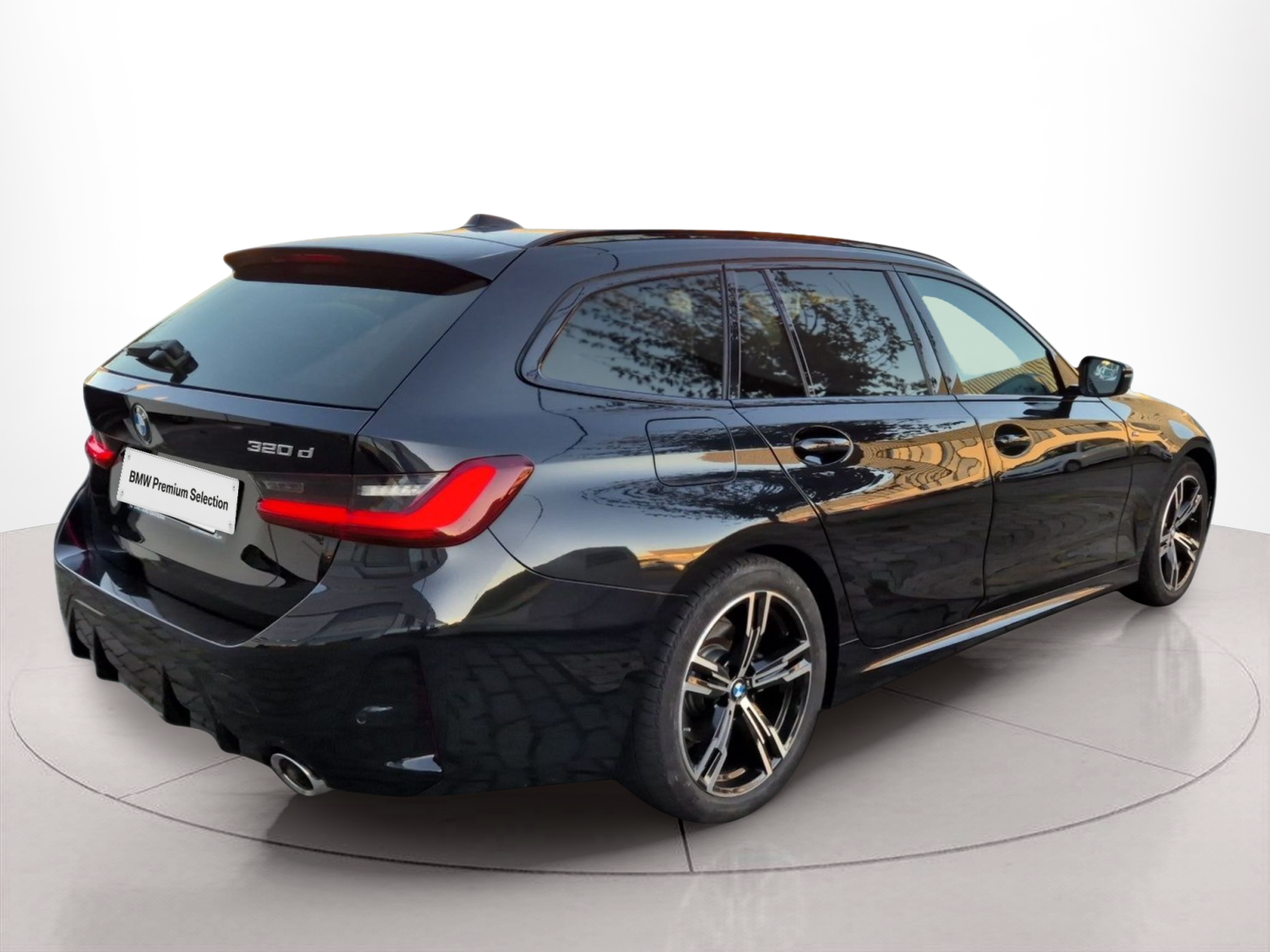 BMW Série 3 320d Touring color Negro. Año 2024. 140KW(190CV). Diesel. En concesionario Caetano Santa Maria da Feira de Santa Maria da Feira