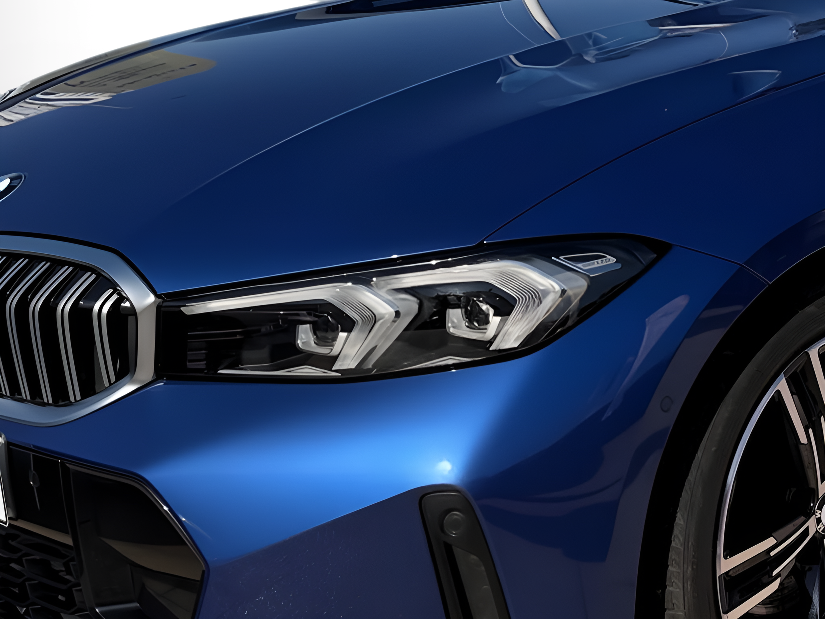 BMW Série 3 320d Touring color Azul. Año 2024. 140KW(190CV). Diesel. En concesionario Caetano Baviera Faro de Faro