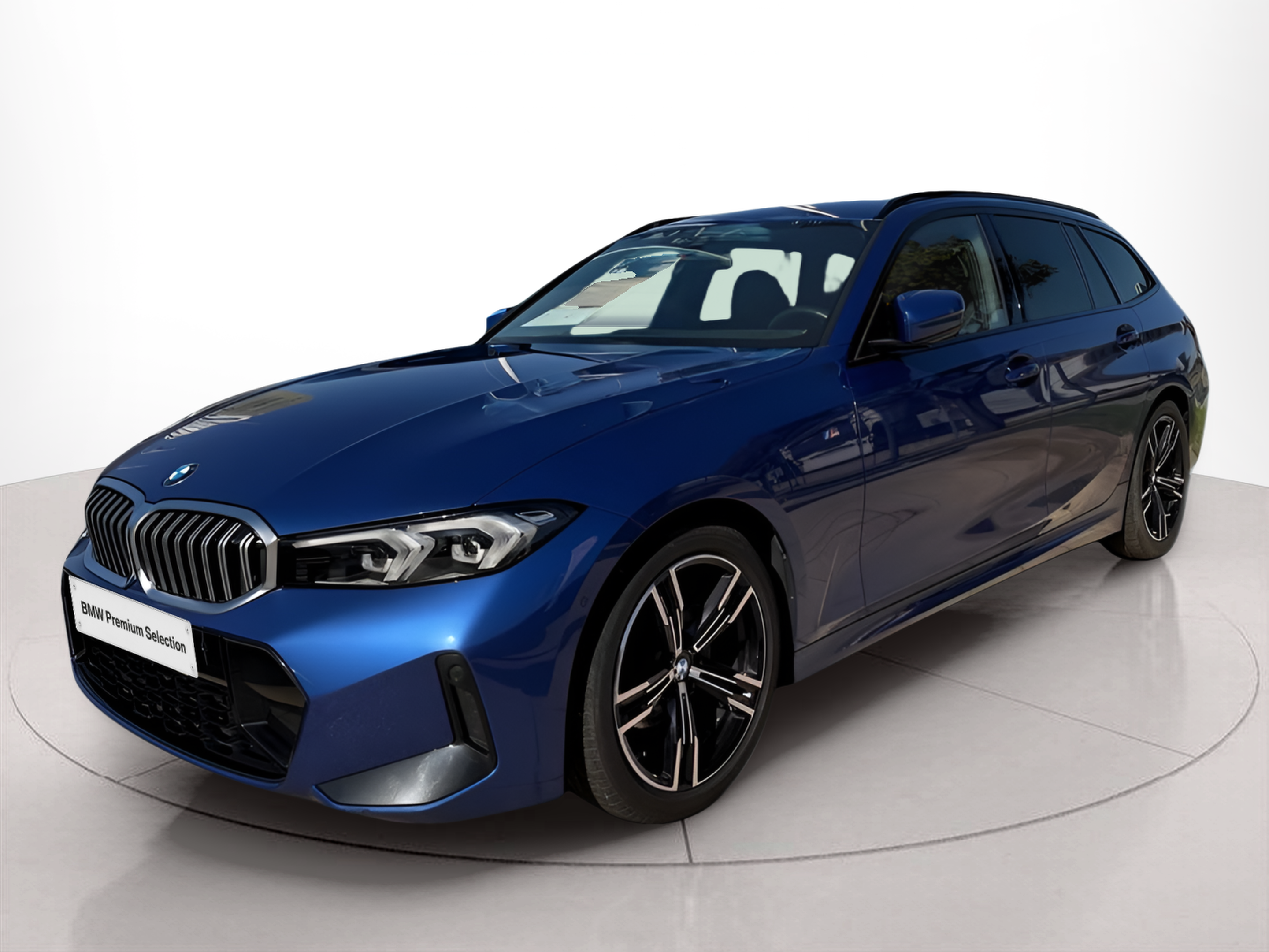 Fotos de BMW Série 3 320d Touring color Azul. Año 2024. 140KW(190CV). Diesel. En concesionario Caetano Baviera Faro de Faro