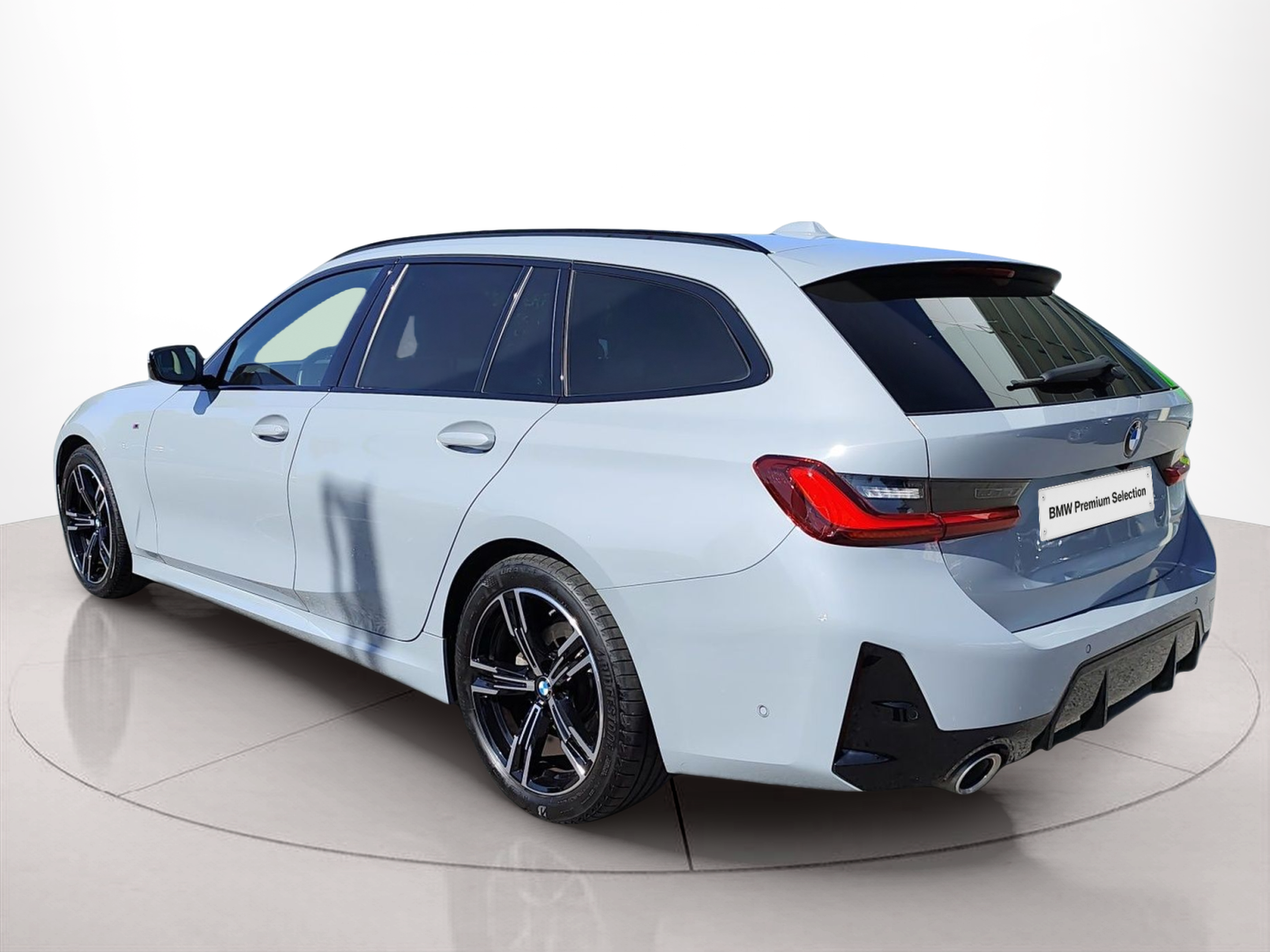 BMW Série 3 320d Touring color Gris. Año 2024. 140KW(190CV). Diesel. En concesionario Caetano Baviera Aveiro de Aveiro