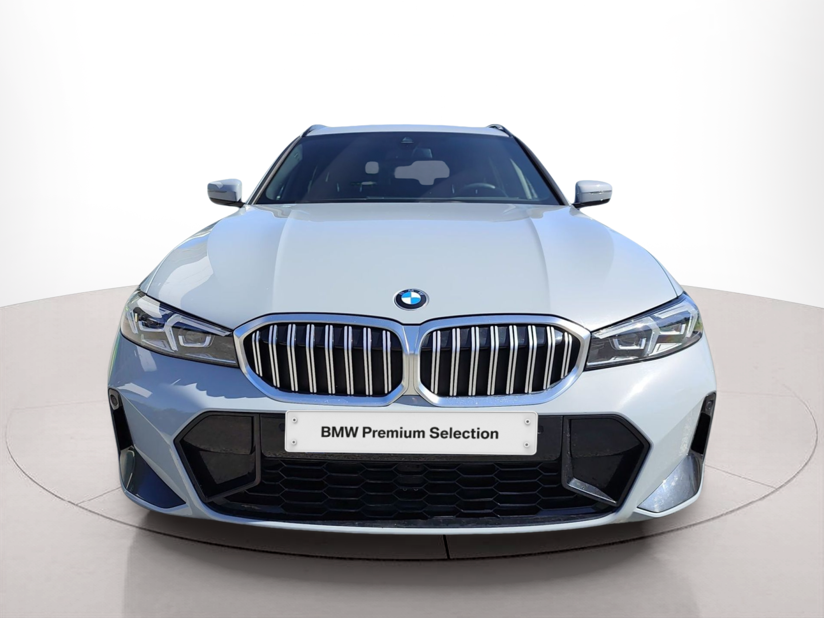 Fotos de BMW Série 3 320d Touring color Gris. Año 2024. 140KW(190CV). Diesel. En concesionario Caetano Baviera Aveiro de Aveiro