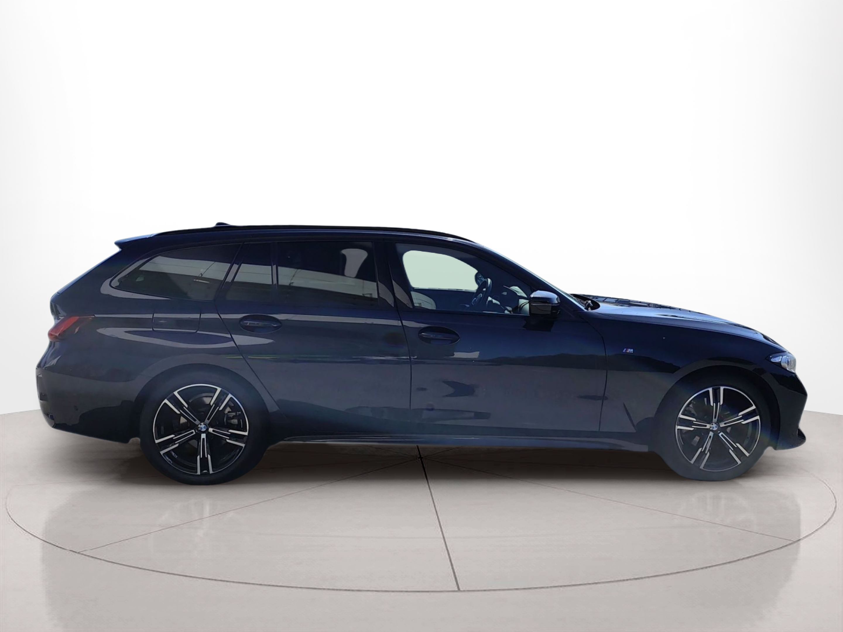 BMW Série 3 320d Touring color Negro. Año 2024. 140KW(190CV). Diesel. En concesionario Caetano Baviera Santa Maria da Feira de Santa Maria da Feira