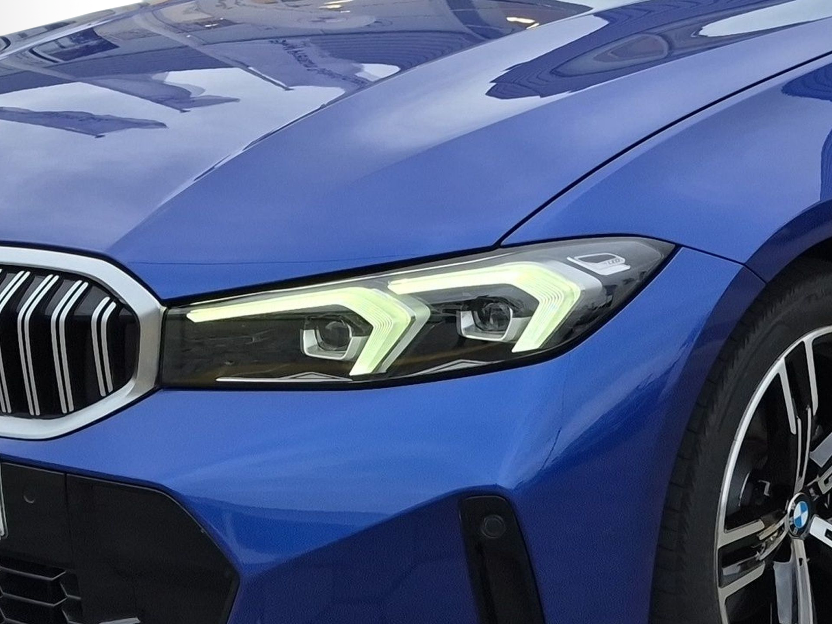 BMW Série 3 320d Touring color Azul. Año 2024. 140KW(190CV). Diesel. En concesionario Caetano Baviera Santa Maria da Feira de Santa Maria da Feira