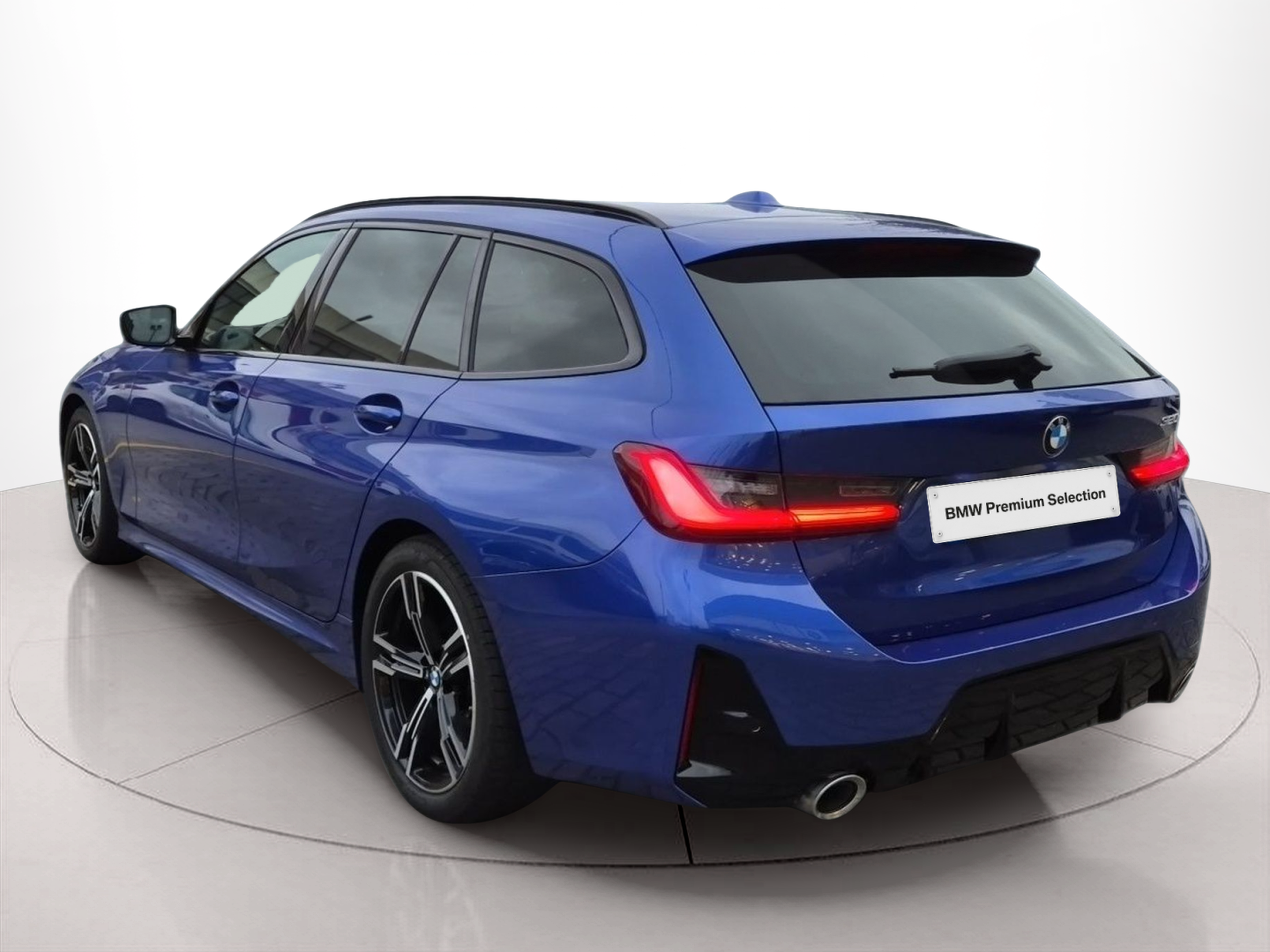 BMW Série 3 320d Touring color Azul. Año 2024. 140KW(190CV). Diesel. En concesionario Caetano Baviera Santa Maria da Feira de Santa Maria da Feira