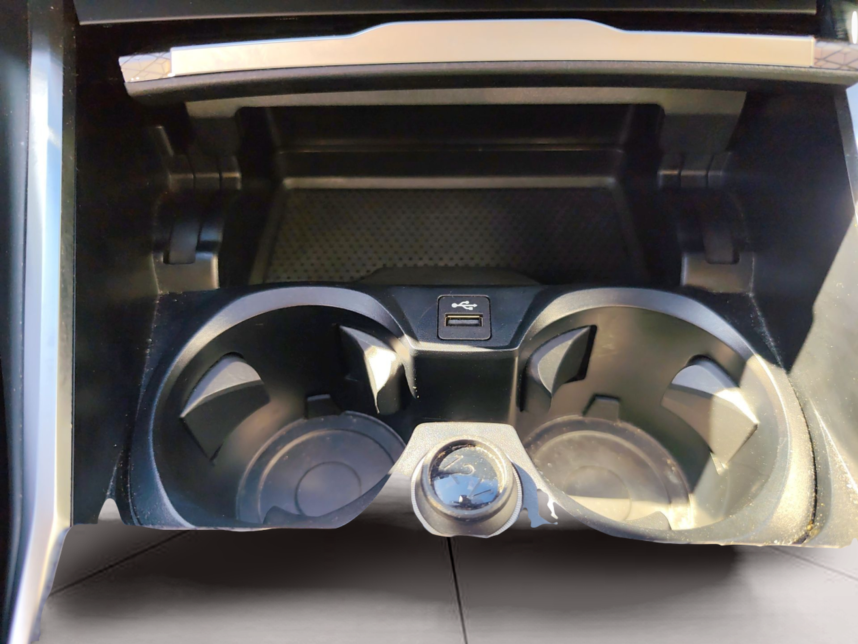 BMW Série 3 320d Touring color Negro. Año 2024. 140KW(190CV). Diesel. En concesionario Caetano Baviera Aveiro de Aveiro