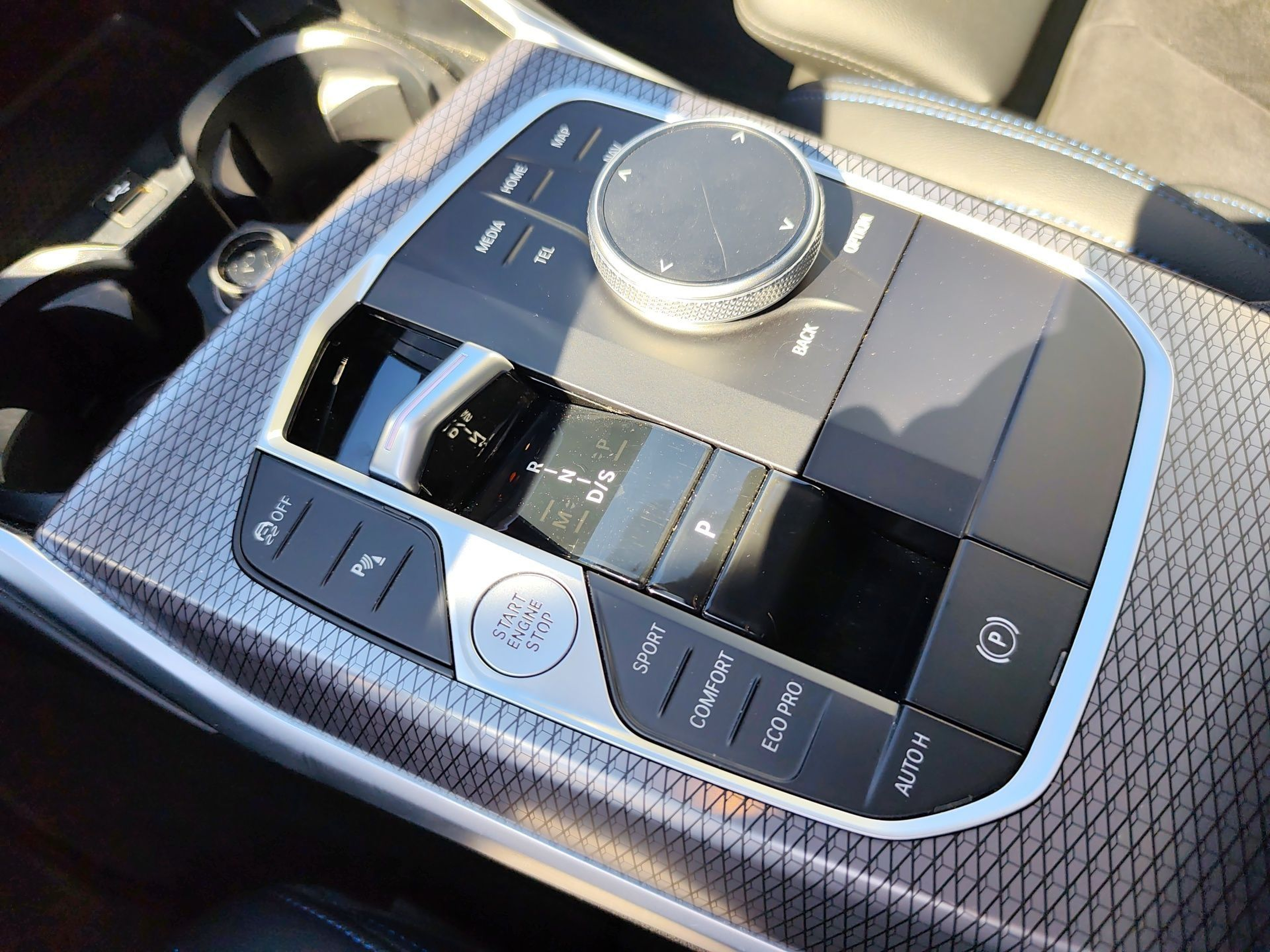 BMW Série 3 320d Touring color Negro. Año 2024. 140KW(190CV). Diesel. En concesionario Caetano Baviera Aveiro de Aveiro