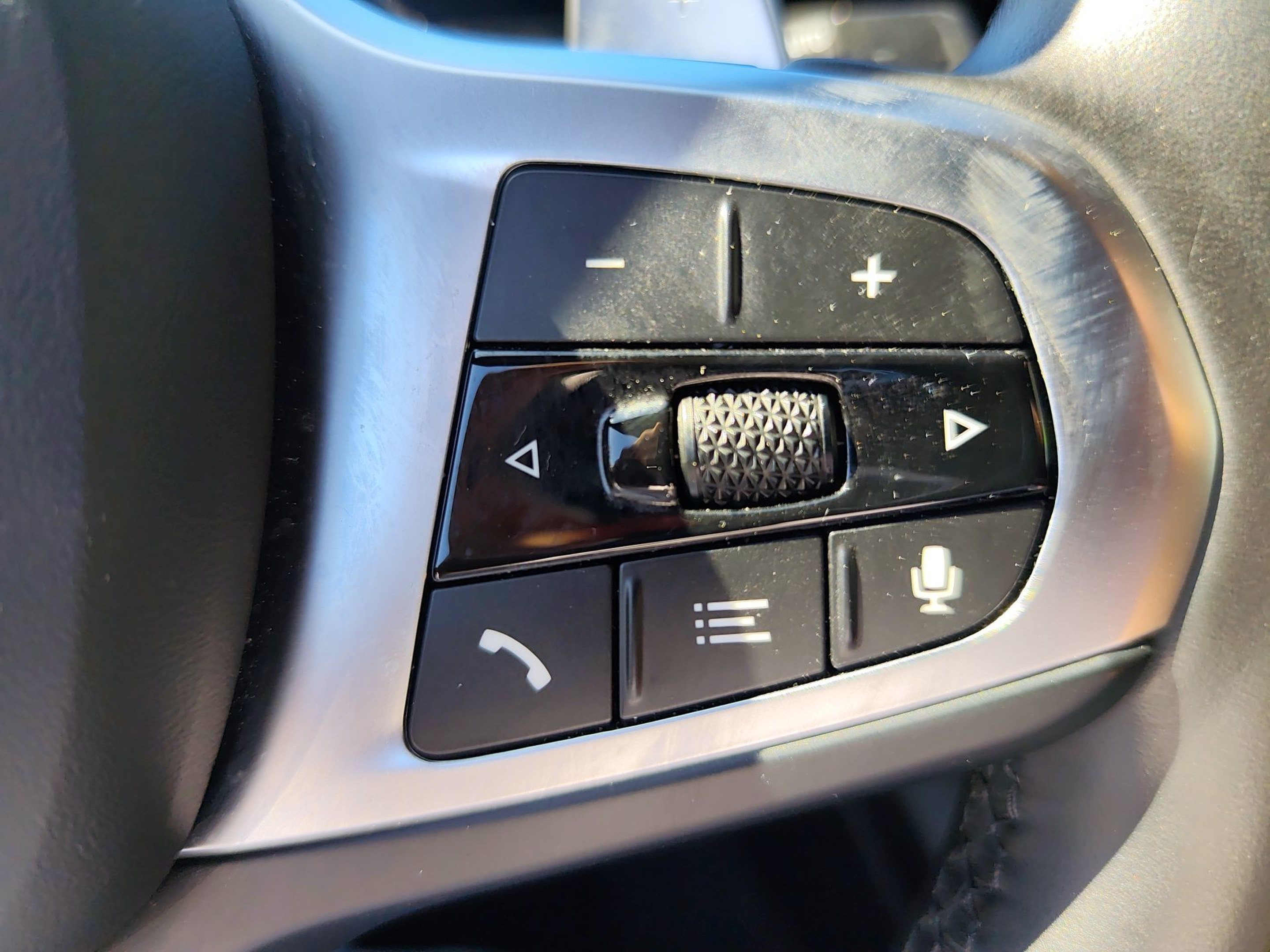 BMW Série 3 320d Touring color Negro. Año 2024. 140KW(190CV). Diesel. En concesionario Caetano Baviera Aveiro de Aveiro