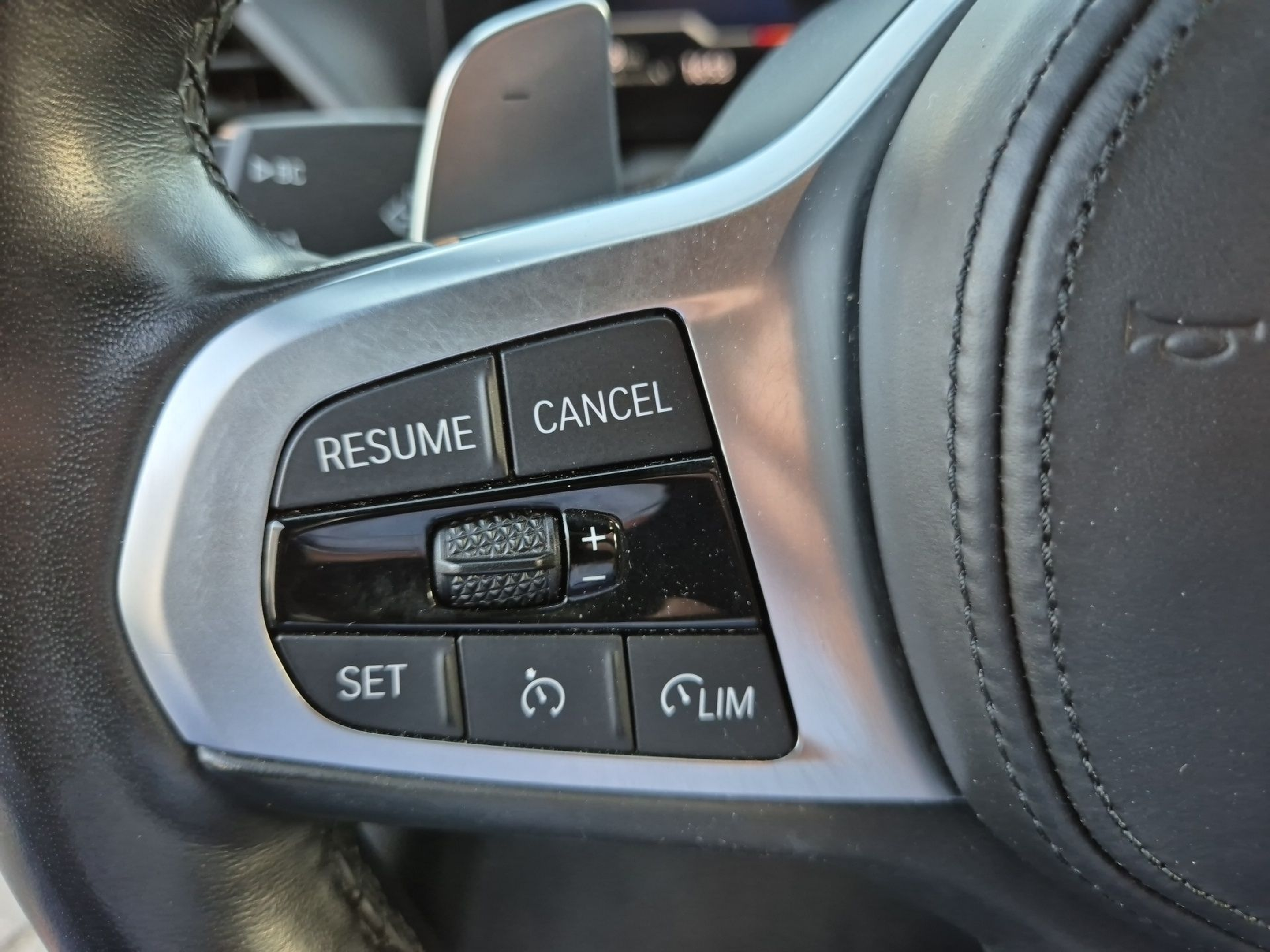 BMW Série 3 320d Touring color Negro. Año 2024. 140KW(190CV). Diesel. En concesionario Caetano Aveiro de Aveiro