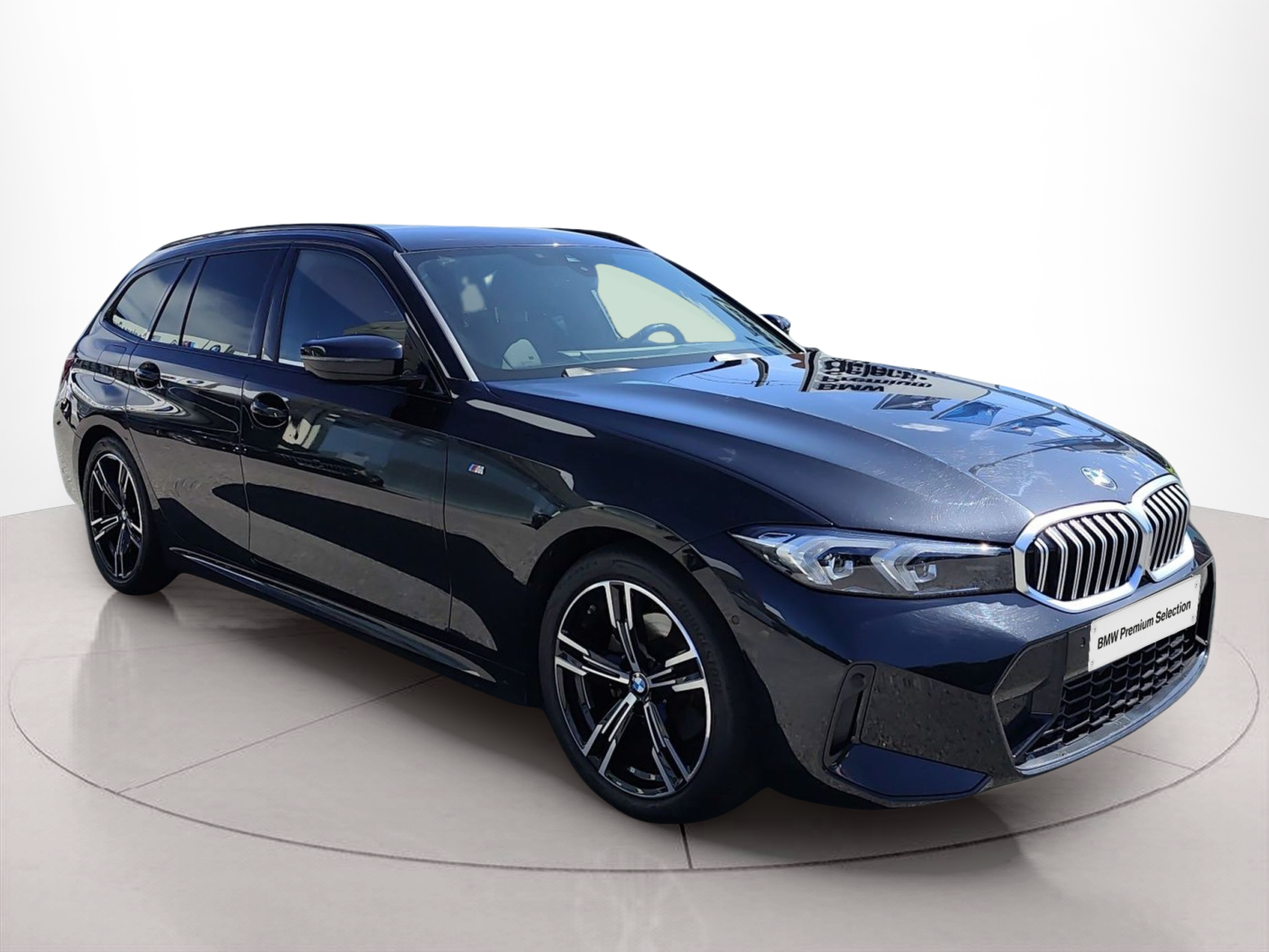 BMW Série 3 320d Touring color Negro. Año 2024. 140KW(190CV). Diesel. En concesionario Caetano Baviera Aveiro de Aveiro