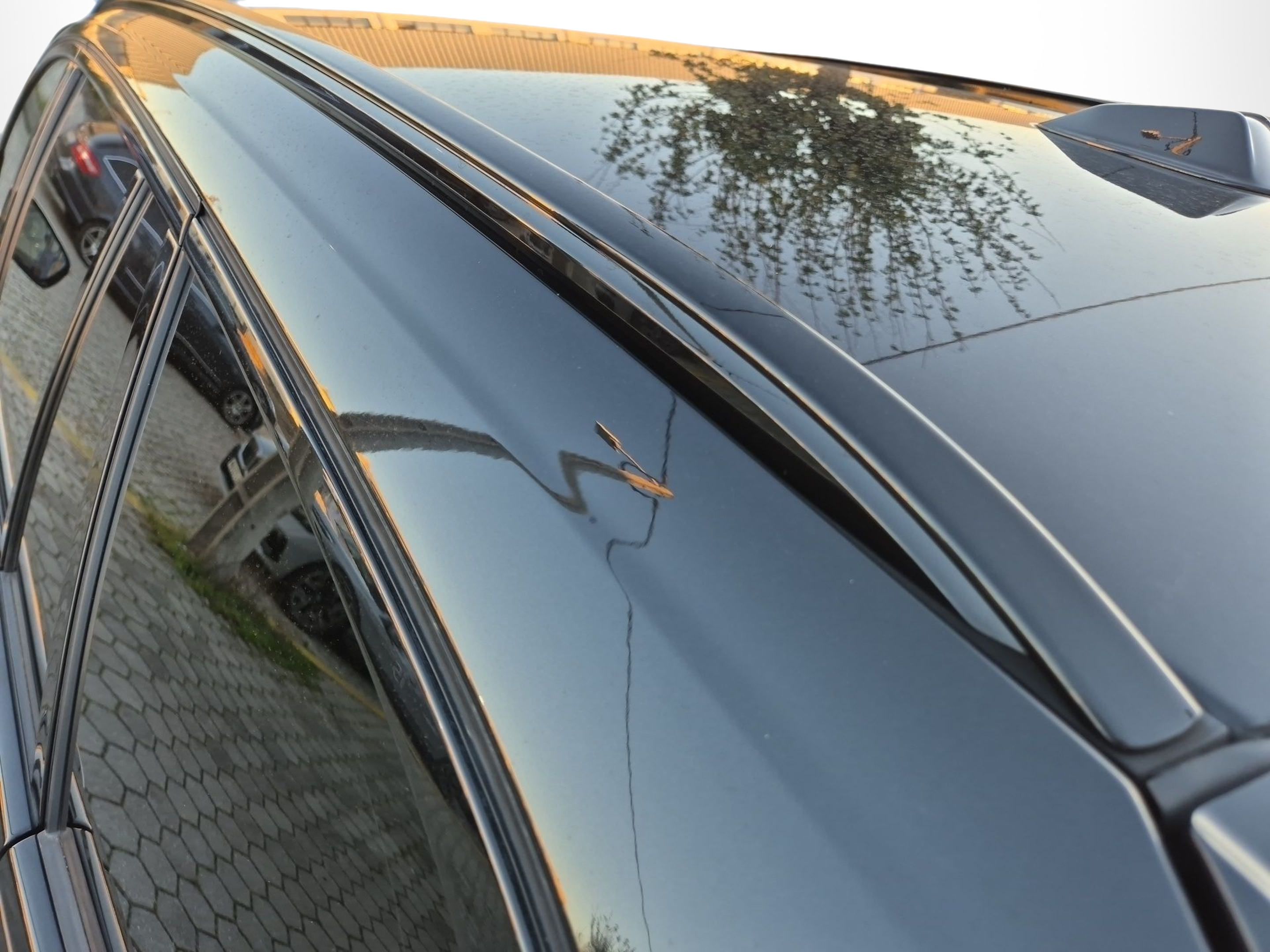 BMW Série 3 320d Touring color Negro. Año 2024. 140KW(190CV). Diesel. En concesionario Caetano Aveiro de Aveiro