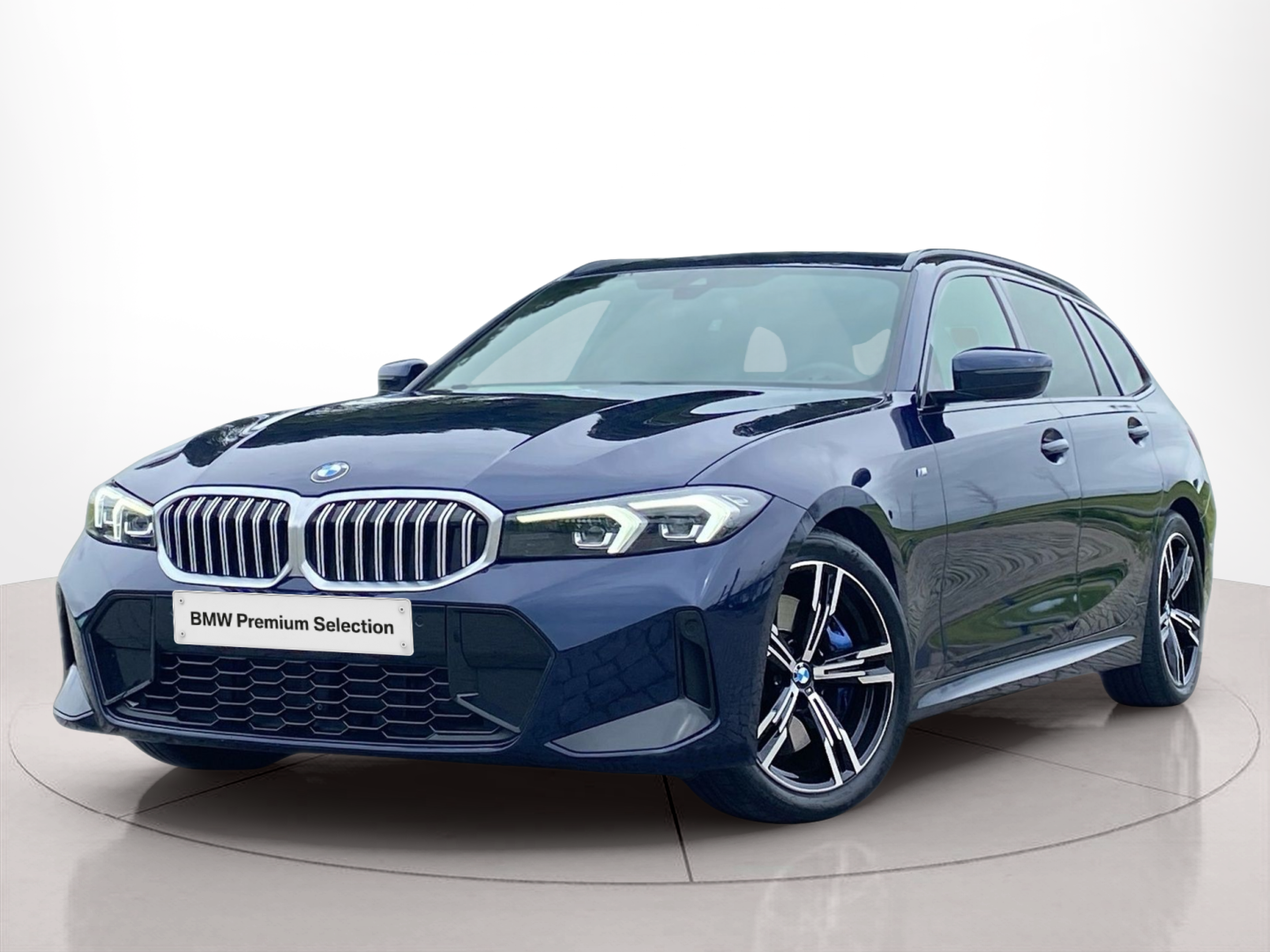 Fotos de BMW Série 3 320d Touring color Azul. Año 2025. 140KW(190CV). Diesel. En concesionario Caetano Lisboa de Lisboa