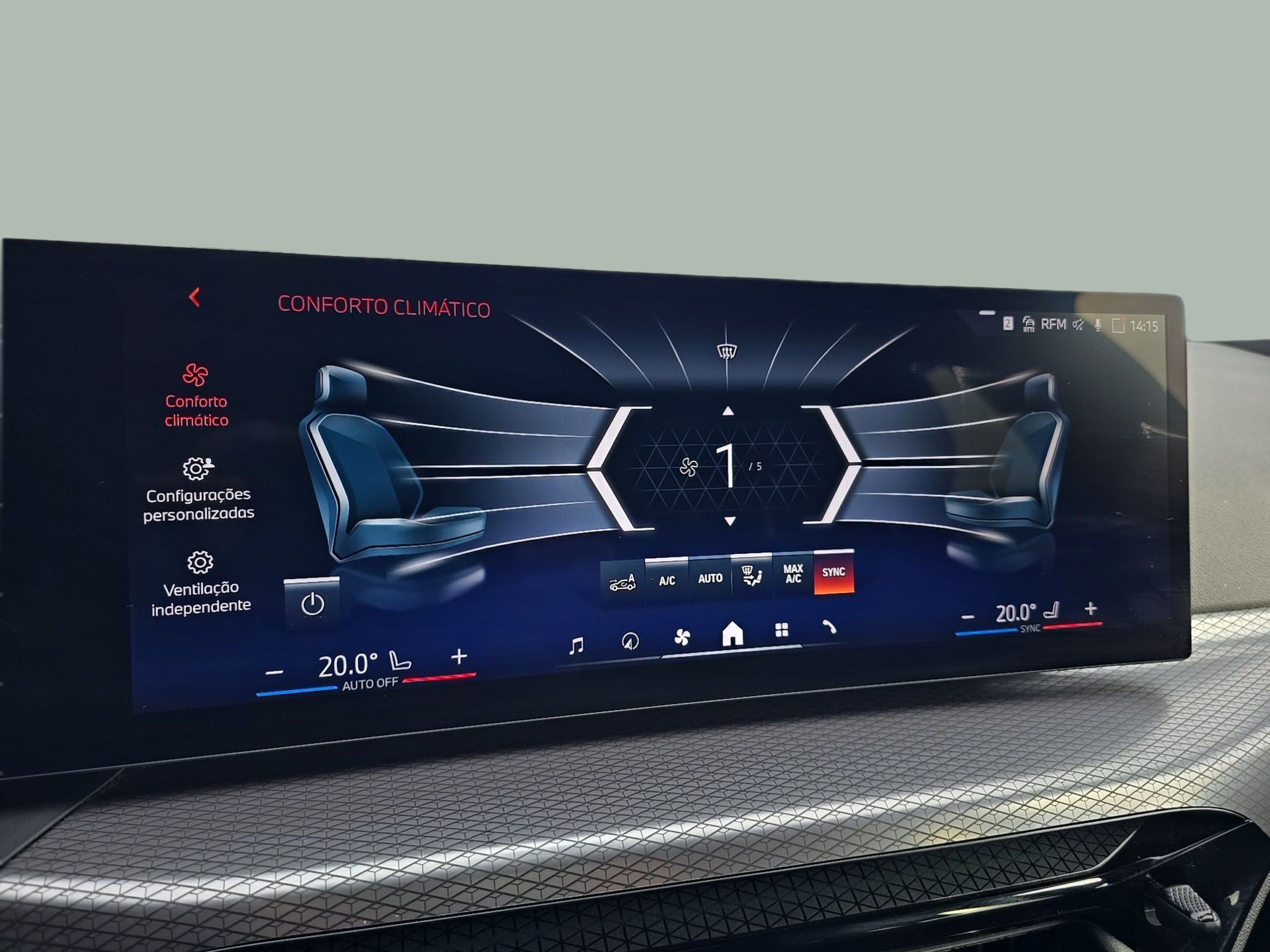 BMW Série 3 320d Touring color Negro. Año 2025. 140KW(190CV). Diesel. En concesionario Caetano Santa Maria da Feira de Santa Maria da Feira