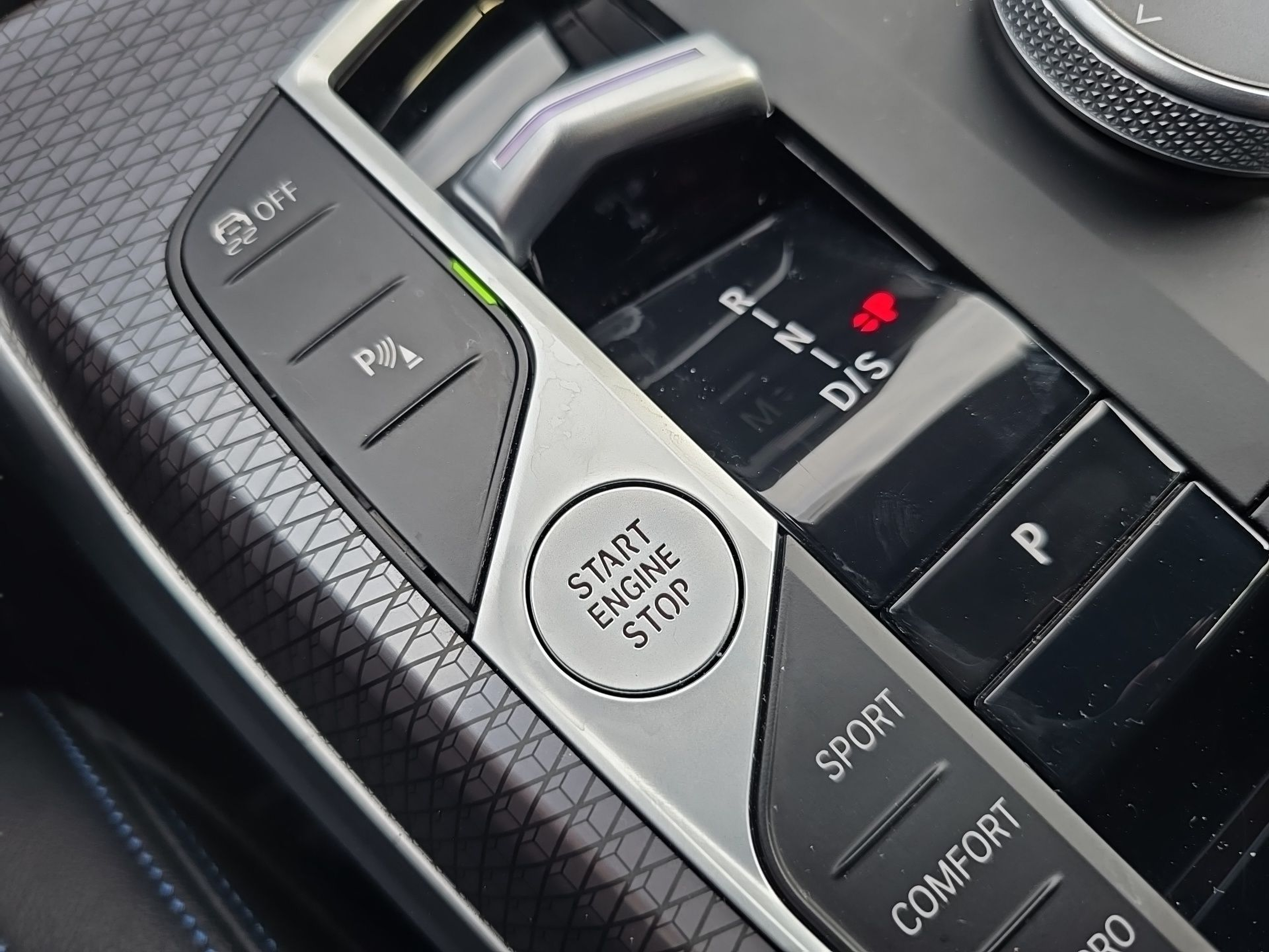 BMW Série 3 320d Touring color Negro. Año 2025. 140KW(190CV). Diesel. En concesionario Caetano Santa Maria da Feira de Santa Maria da Feira