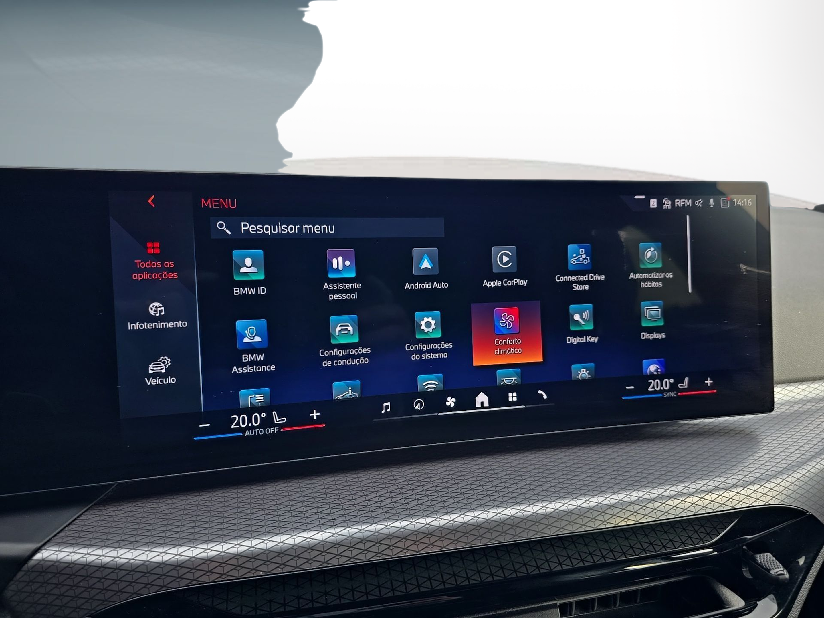 BMW Série 3 320d Touring color Negro. Año 2025. 140KW(190CV). Diesel. En concesionario Caetano Santa Maria da Feira de Santa Maria da Feira