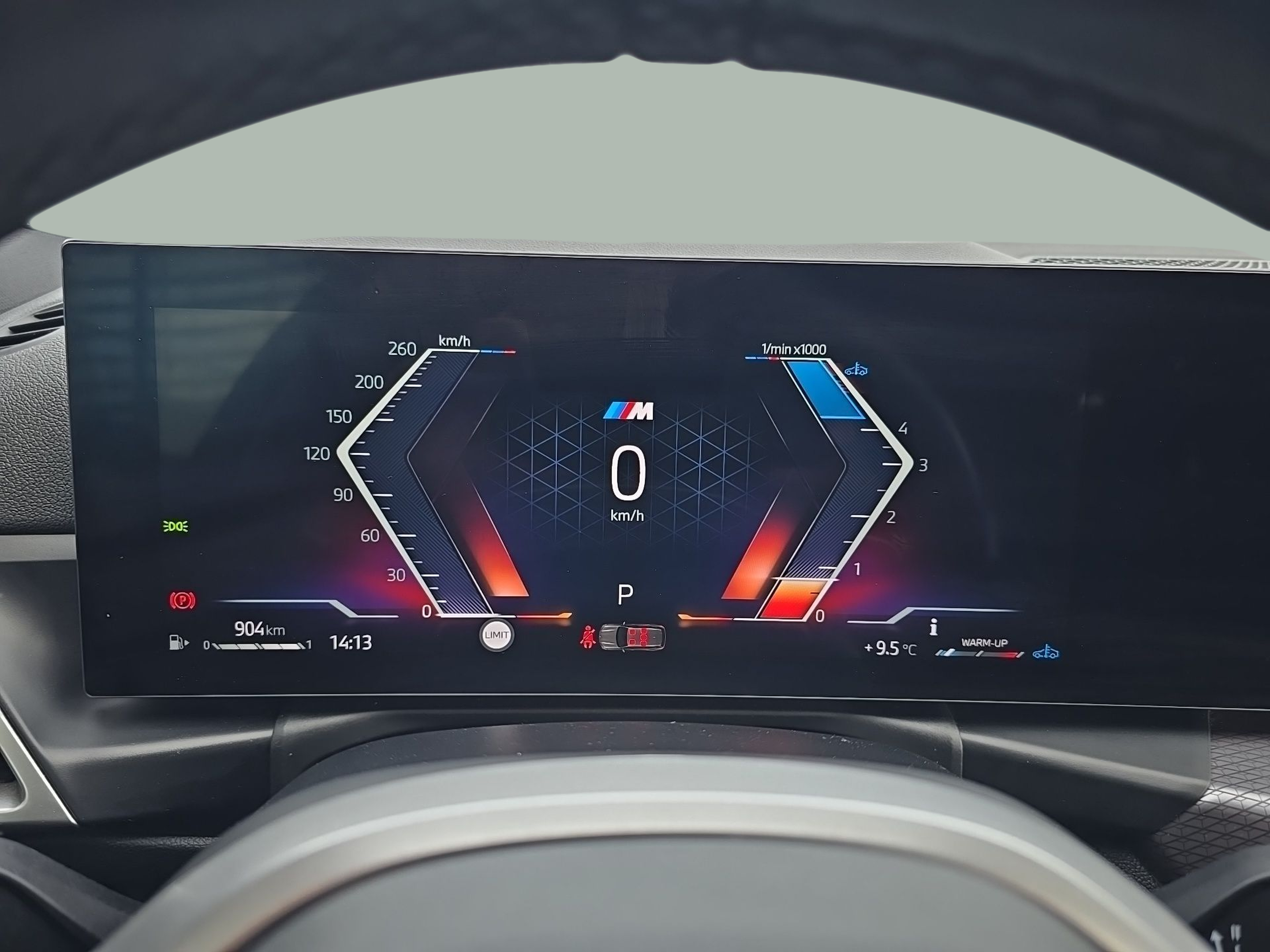 BMW Série 3 320d Touring color Negro. Año 2025. 140KW(190CV). Diesel. En concesionario Caetano Santa Maria da Feira de Santa Maria da Feira