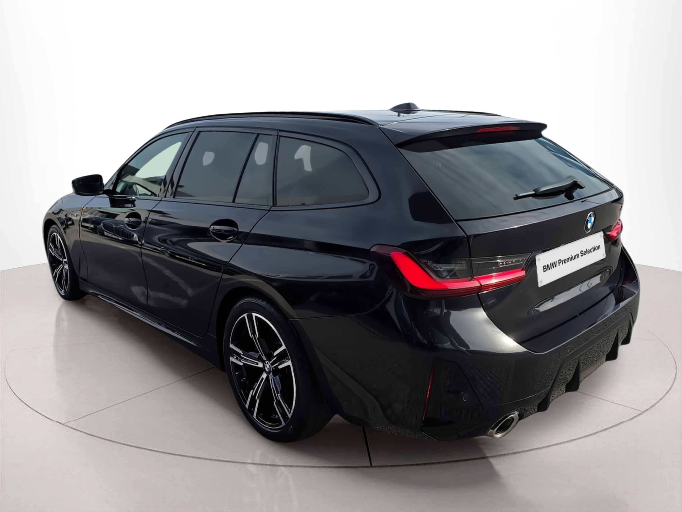 BMW Série 3 320d Touring color Negro. Año 2025. 140KW(190CV). Diesel. En concesionario Caetano Santa Maria da Feira de Santa Maria da Feira