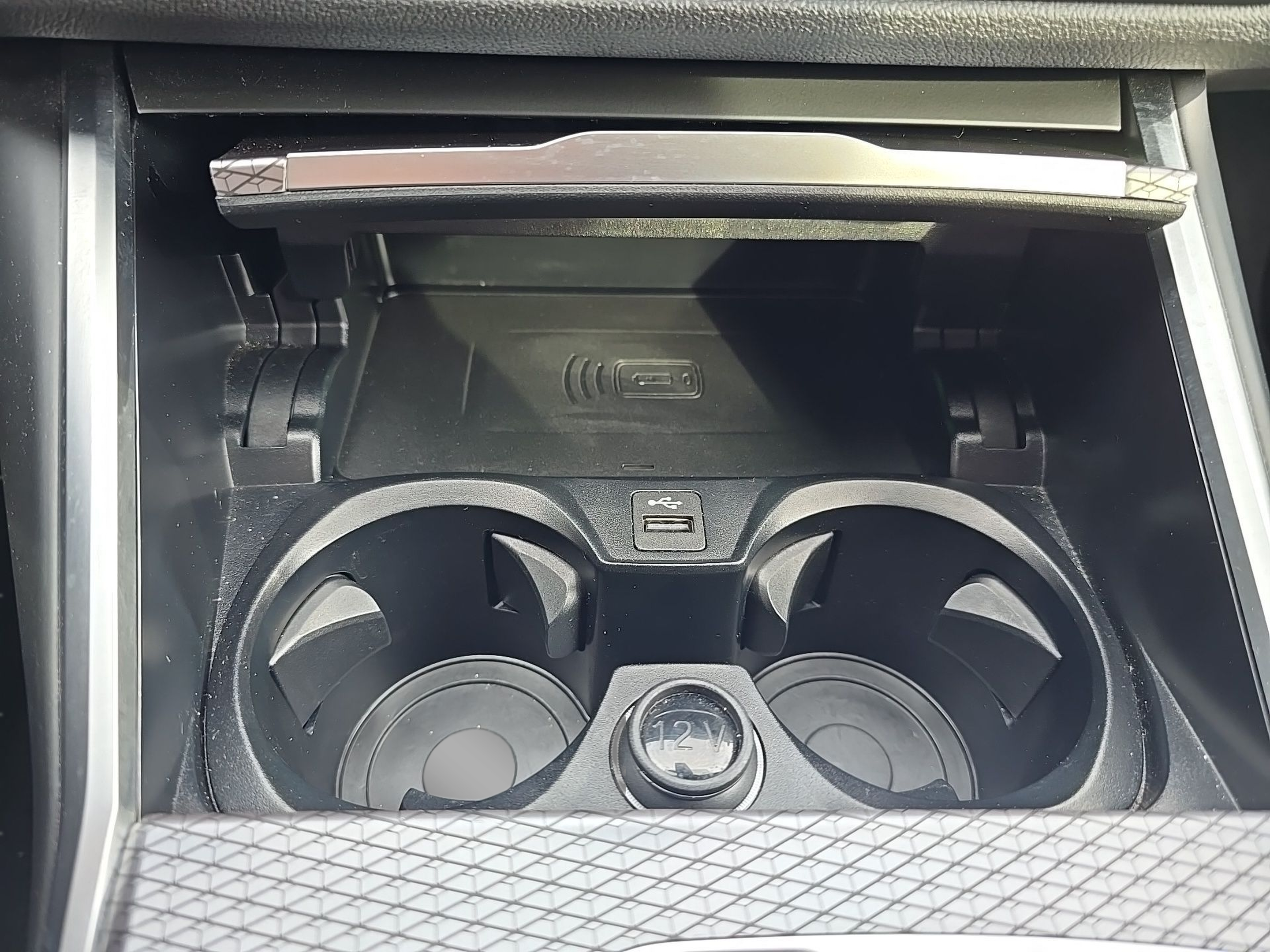 BMW Série 3 320d Touring color Negro. Año 2025. 140KW(190CV). Diesel. En concesionario Caetano Santa Maria da Feira de Santa Maria da Feira