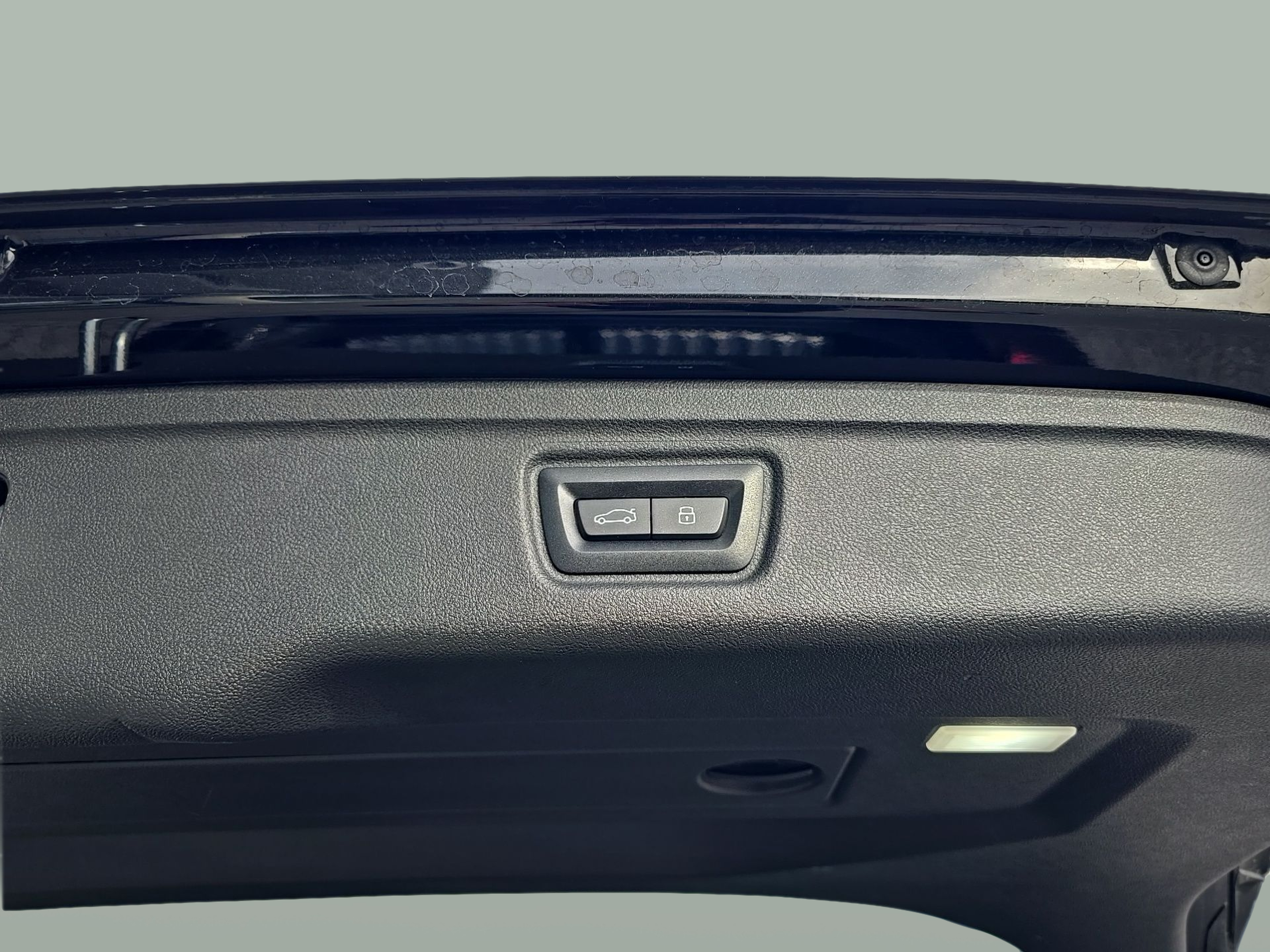 BMW Série 3 320d Touring color Negro. Año 2025. 140KW(190CV). Diesel. En concesionario Caetano Santa Maria da Feira de Santa Maria da Feira