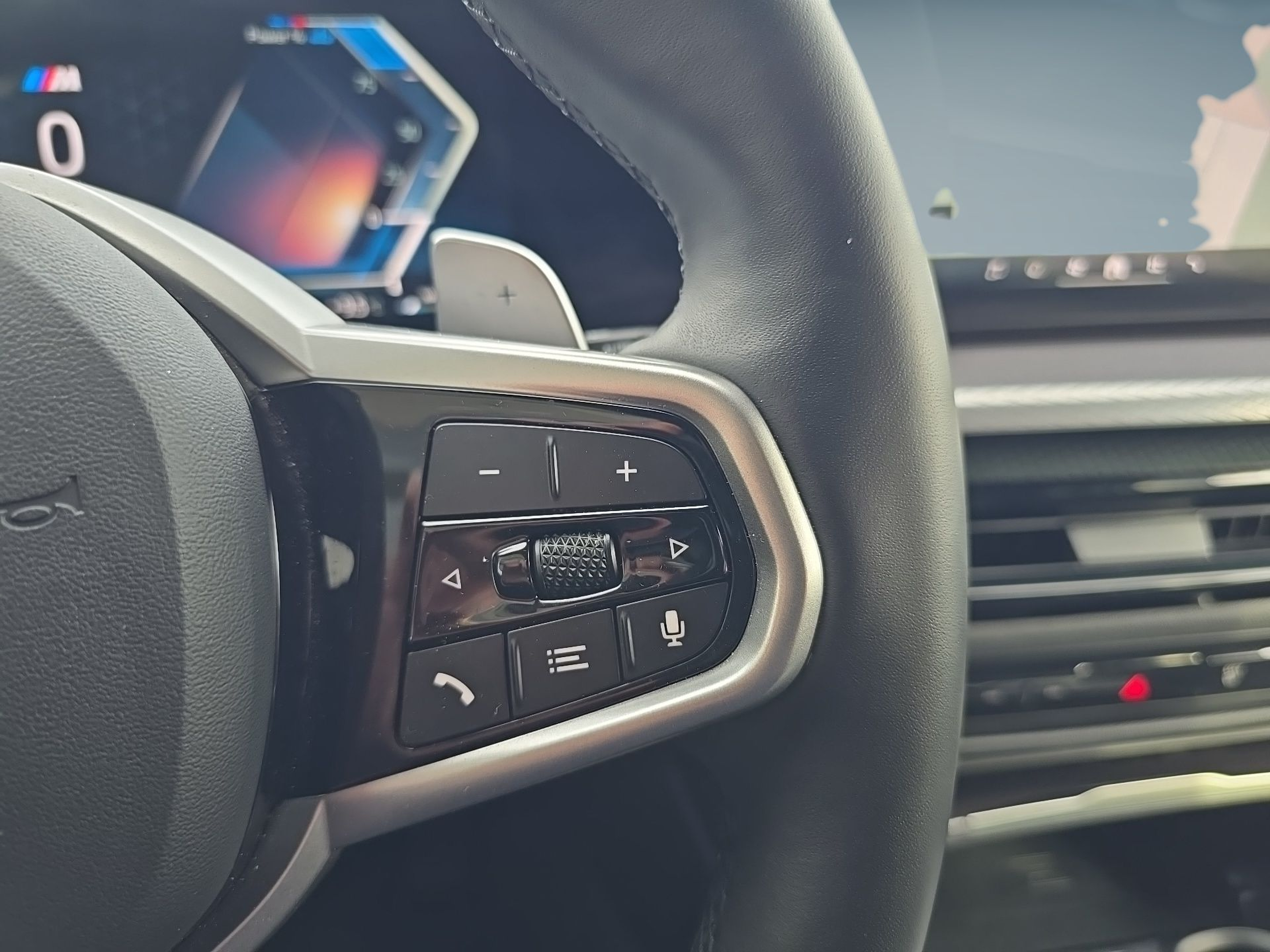 BMW Série 3 320d Touring color Negro. Año 2025. 140KW(190CV). Diesel. En concesionario Caetano Santa Maria da Feira de Santa Maria da Feira