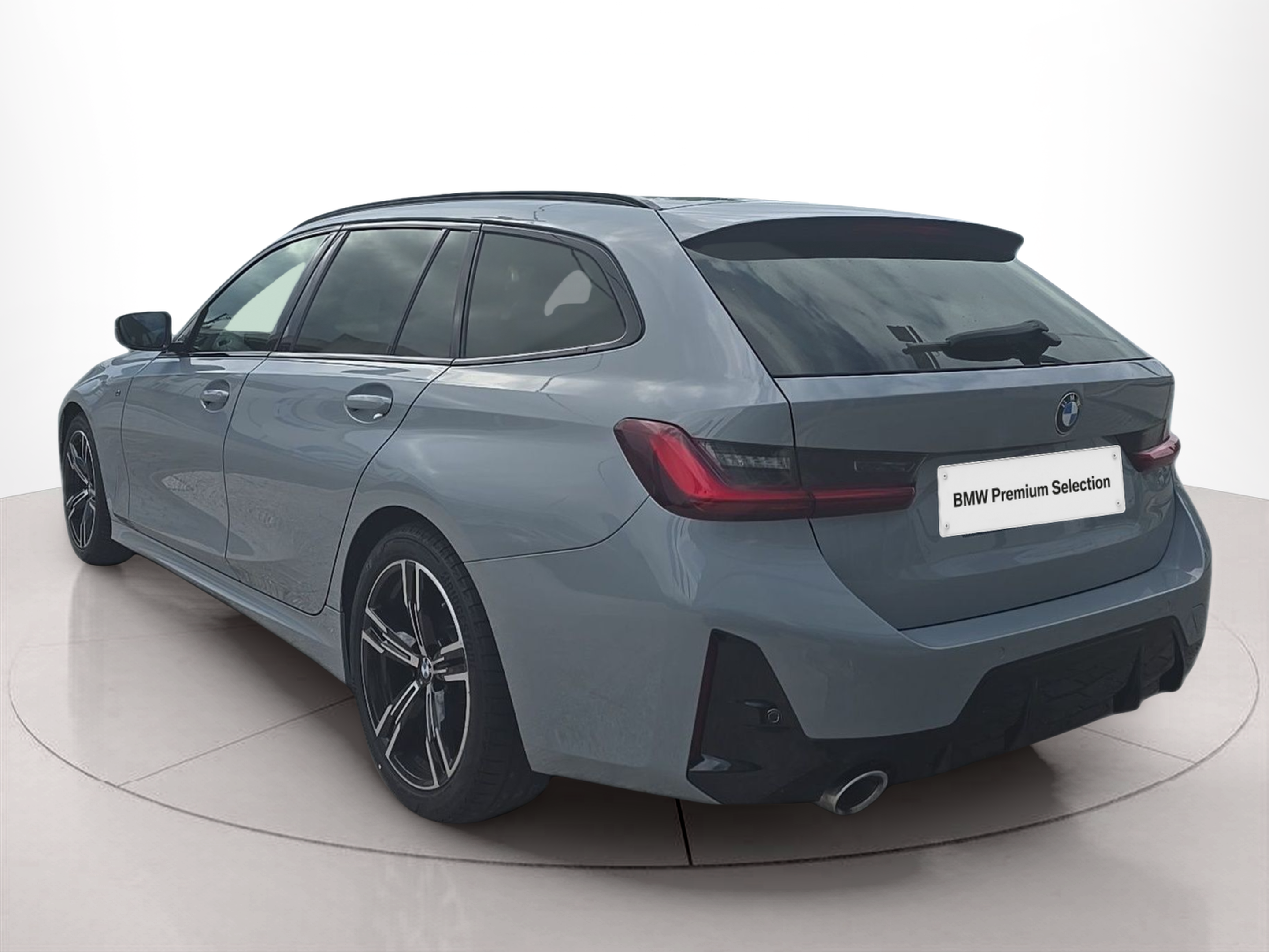 BMW Série 3 320d Touring color Gris. Año 2024. 140KW(190CV). Diesel. En concesionario Caetano Baviera Santa Maria da Feira de Santa Maria da Feira