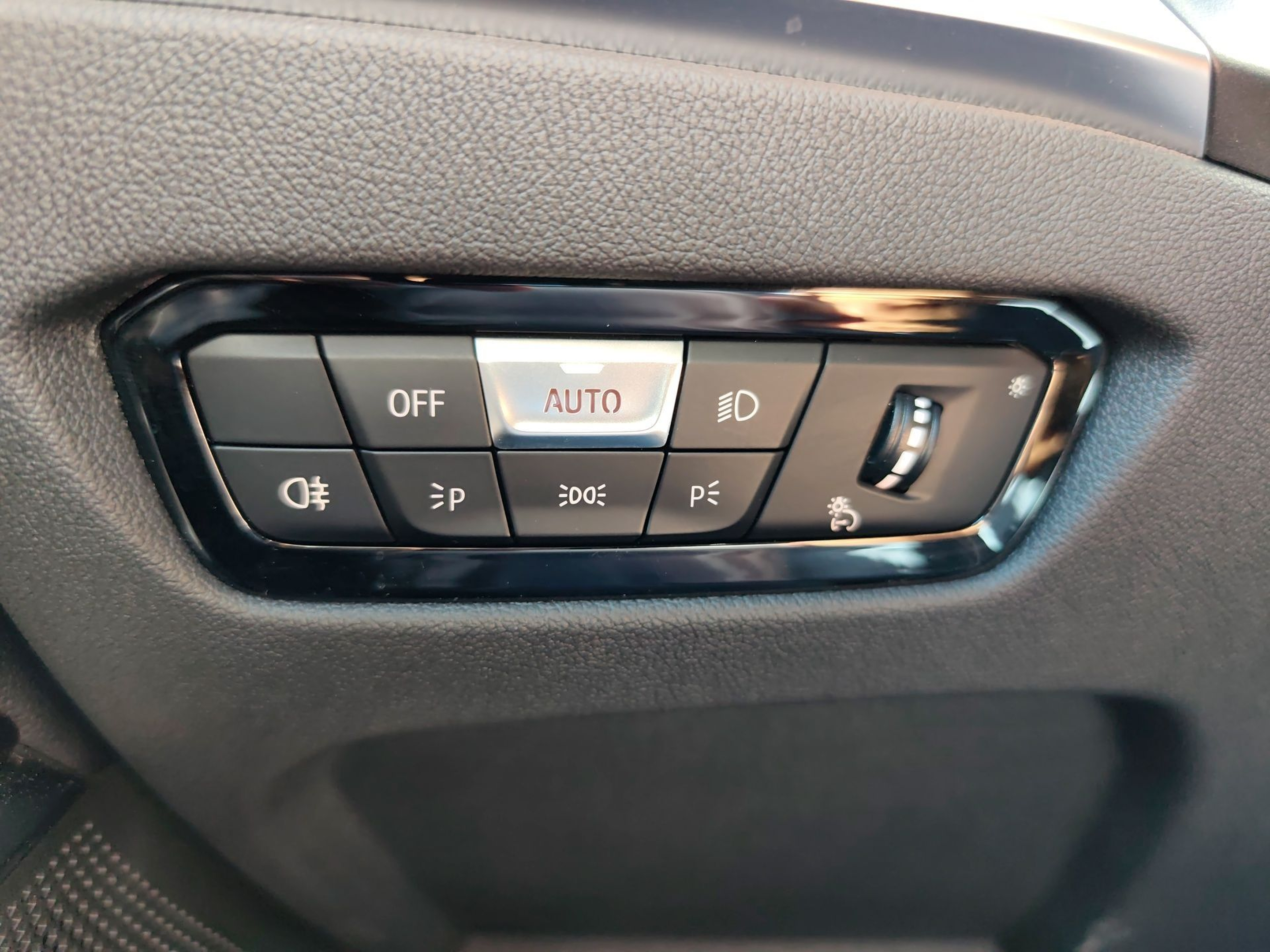 BMW Série 3 320d Touring color Gris. Año 2024. 140KW(190CV). Diesel. En concesionario Caetano Baviera Santa Maria da Feira de Santa Maria da Feira