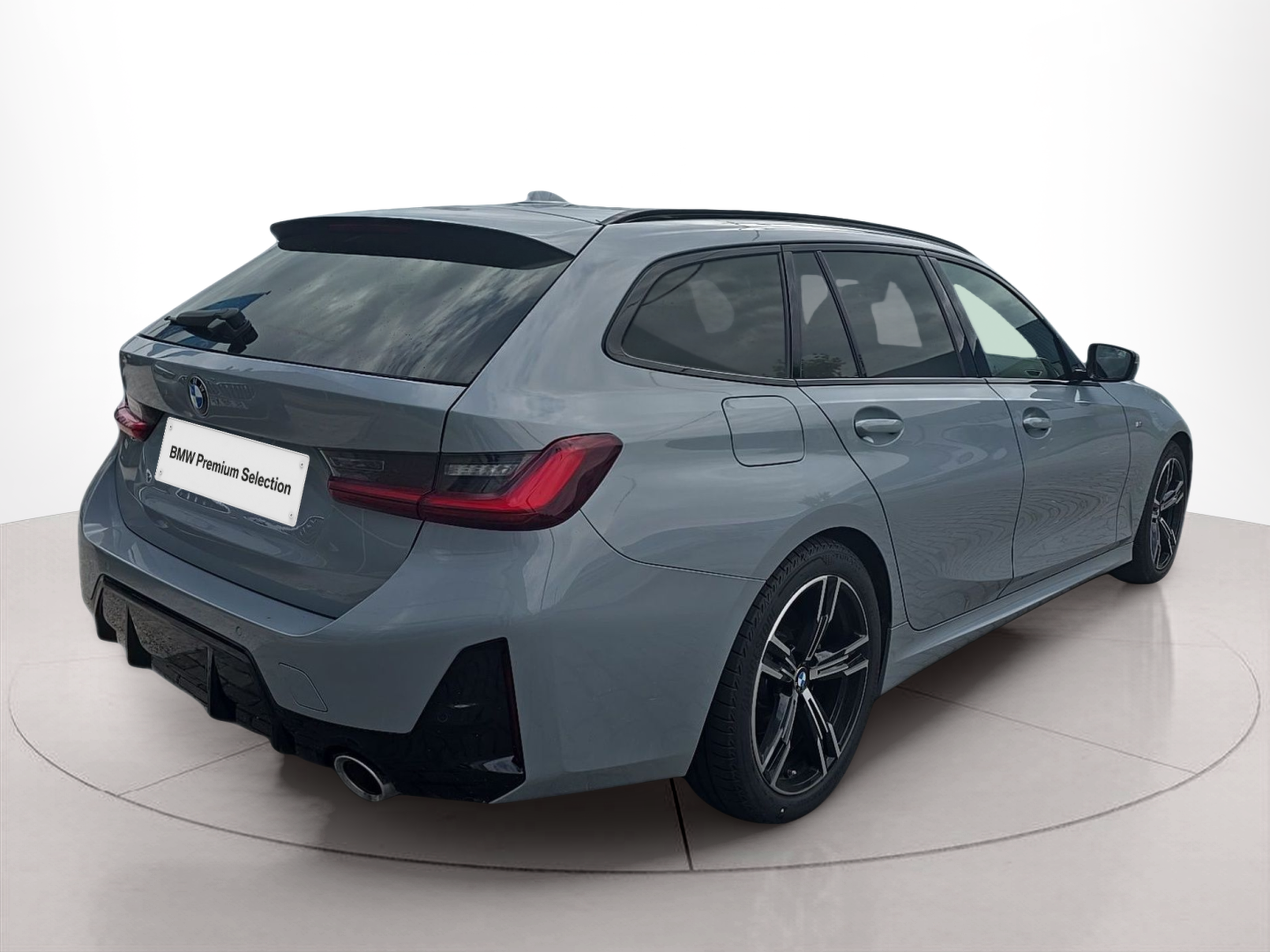 BMW Série 3 320d Touring color Gris. Año 2024. 140KW(190CV). Diesel. En concesionario Caetano Baviera Santa Maria da Feira de Santa Maria da Feira