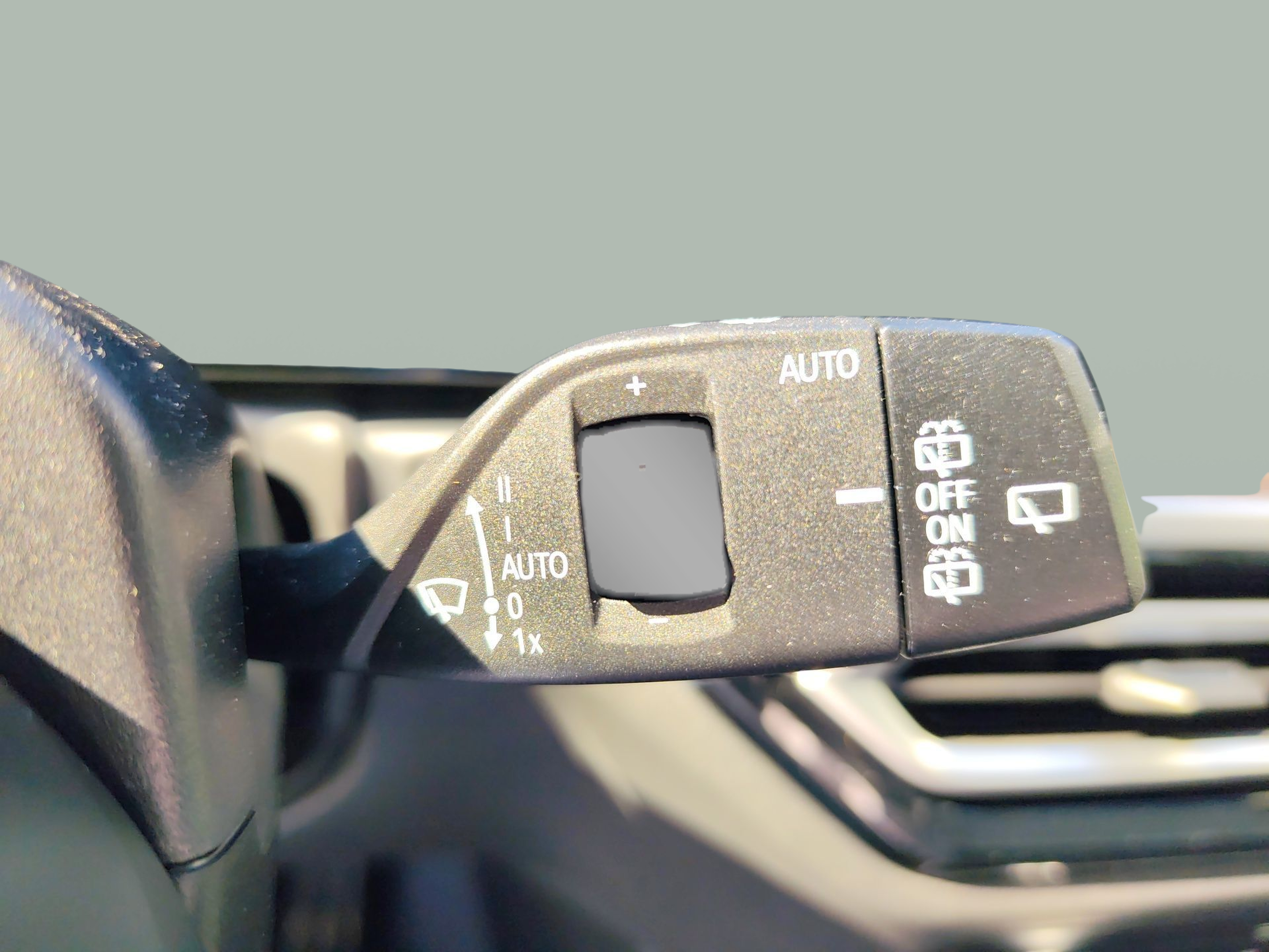 BMW Série 3 320d Touring color Gris. Año 2024. 140KW(190CV). Diesel. En concesionario Caetano Baviera Santa Maria da Feira de Santa Maria da Feira