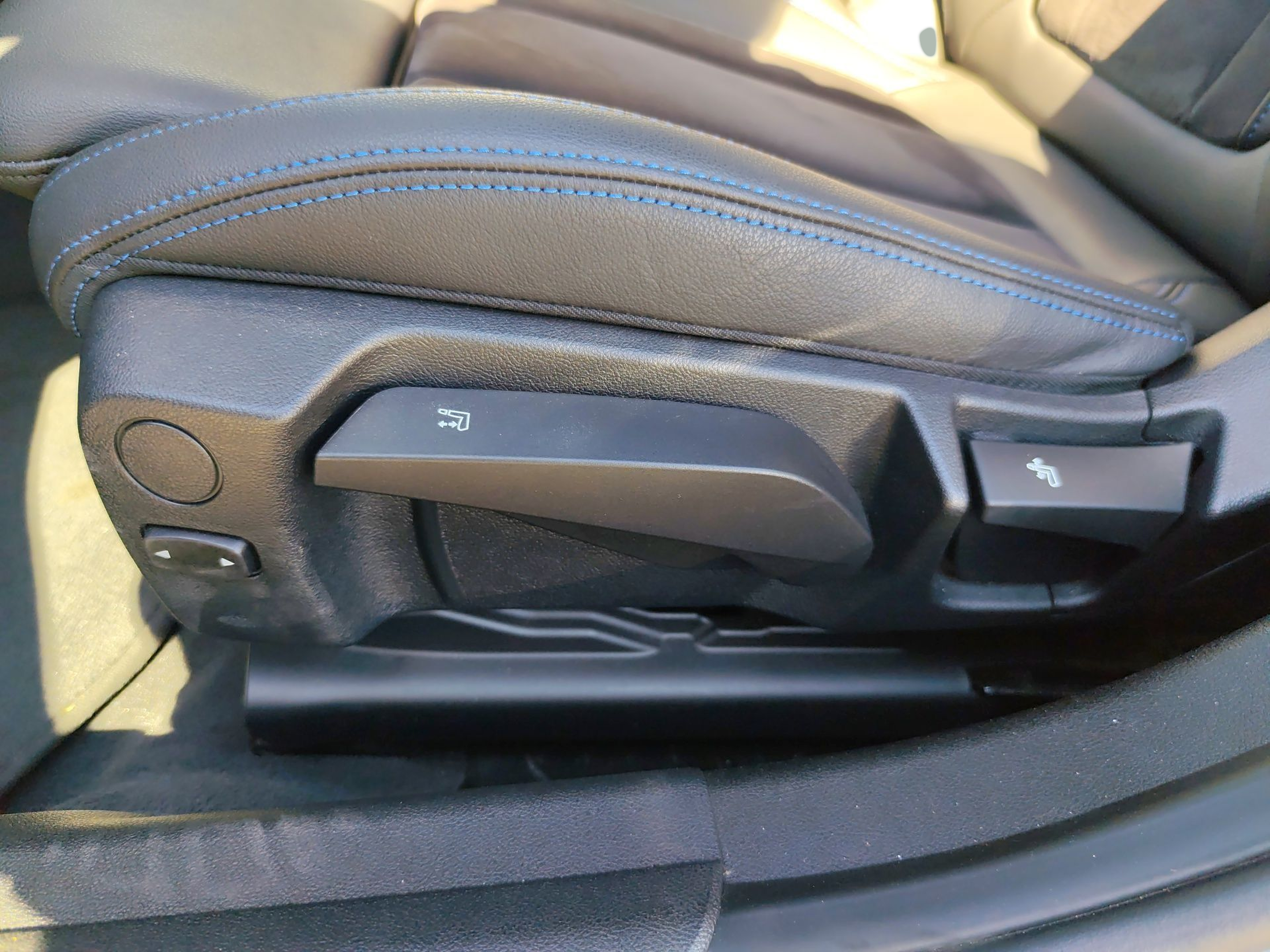 BMW Série 3 320d Touring color Gris. Año 2024. 140KW(190CV). Diesel. En concesionario Caetano Baviera Santa Maria da Feira de Santa Maria da Feira