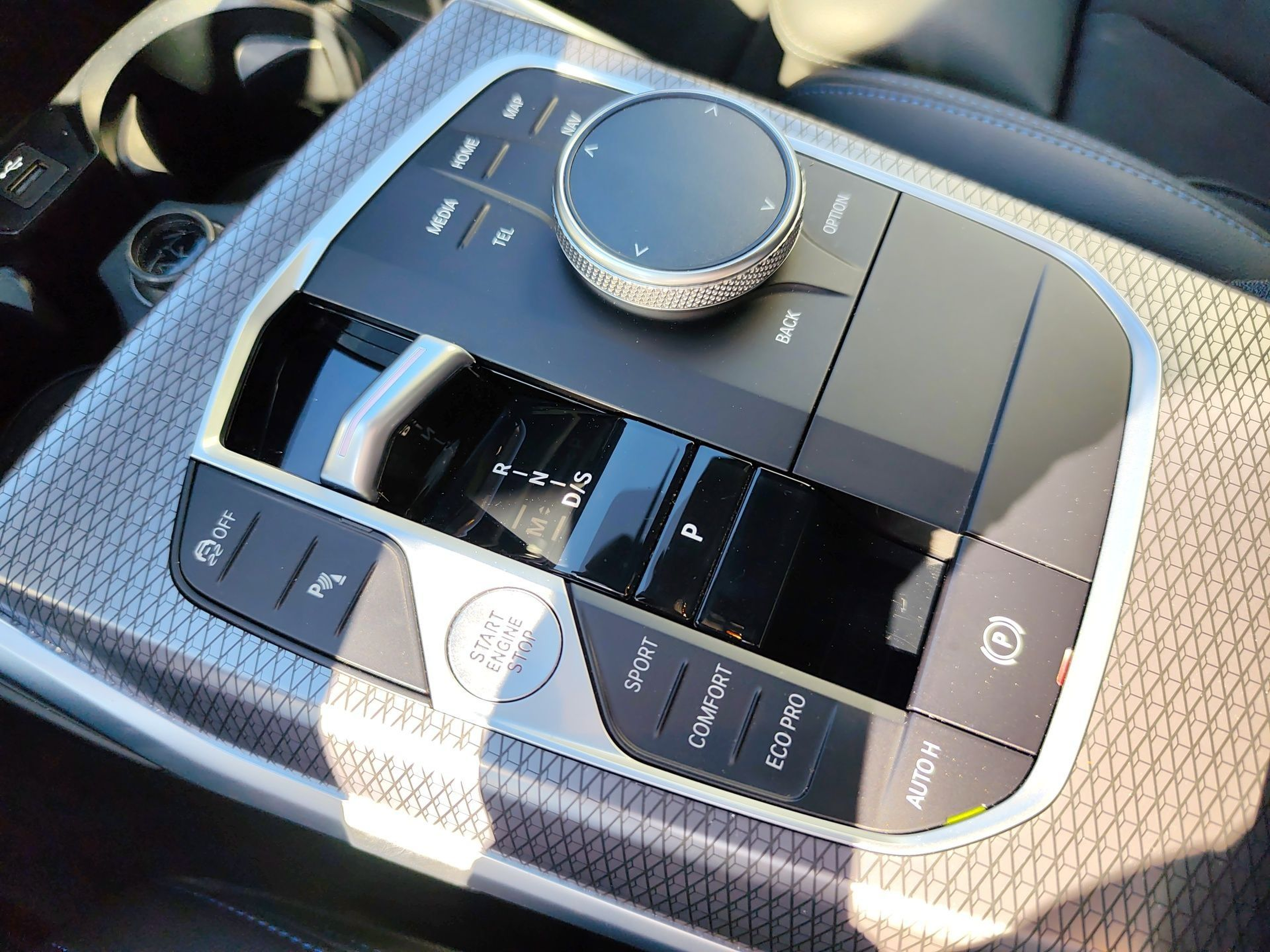 BMW Série 3 320d Touring color Gris. Año 2024. 140KW(190CV). Diesel. En concesionario Caetano Baviera Santa Maria da Feira de Santa Maria da Feira