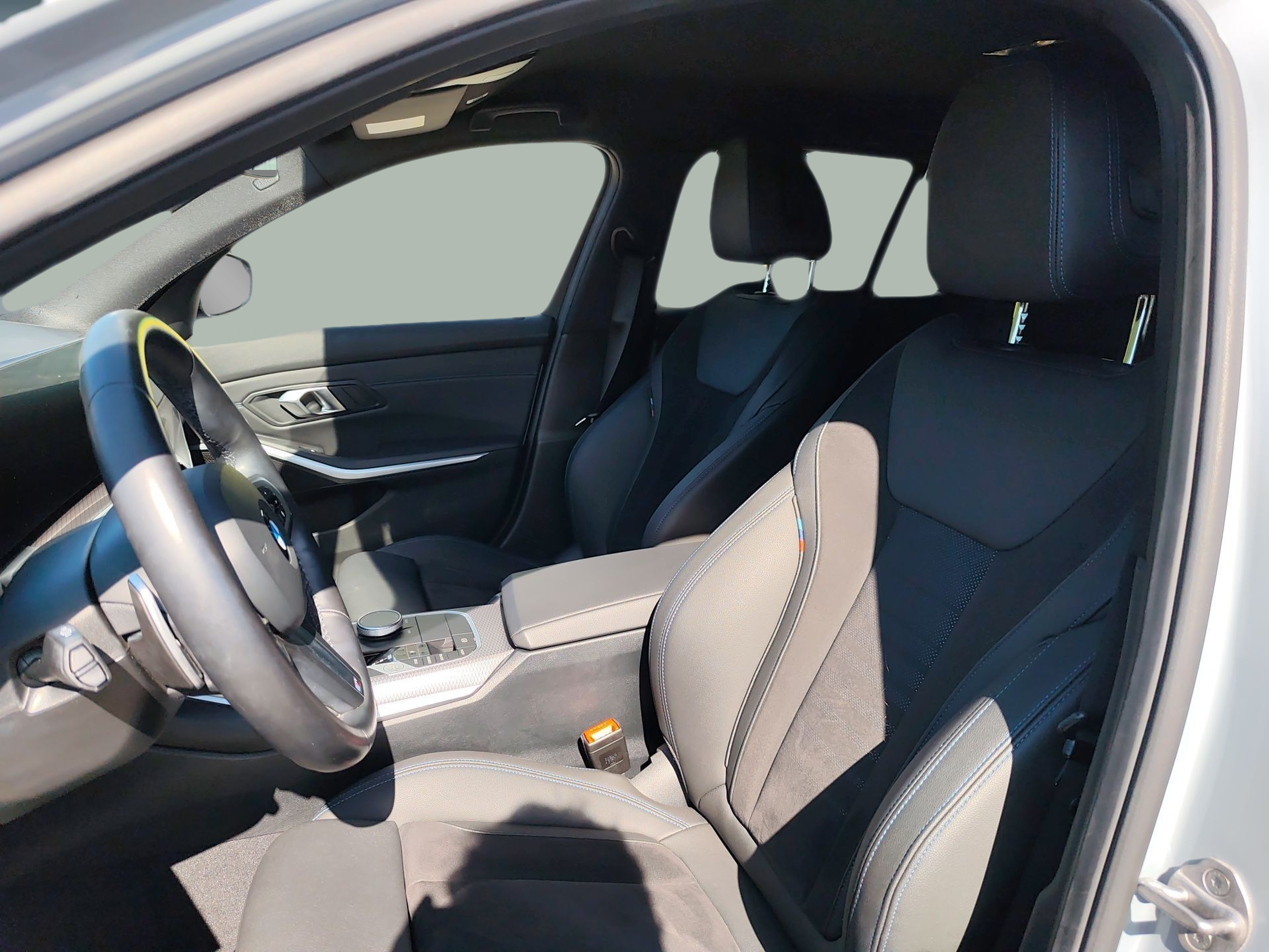 BMW Série 3 320d Touring color Gris. Año 2024. 140KW(190CV). Diesel. En concesionario Caetano Baviera Santa Maria da Feira de Santa Maria da Feira