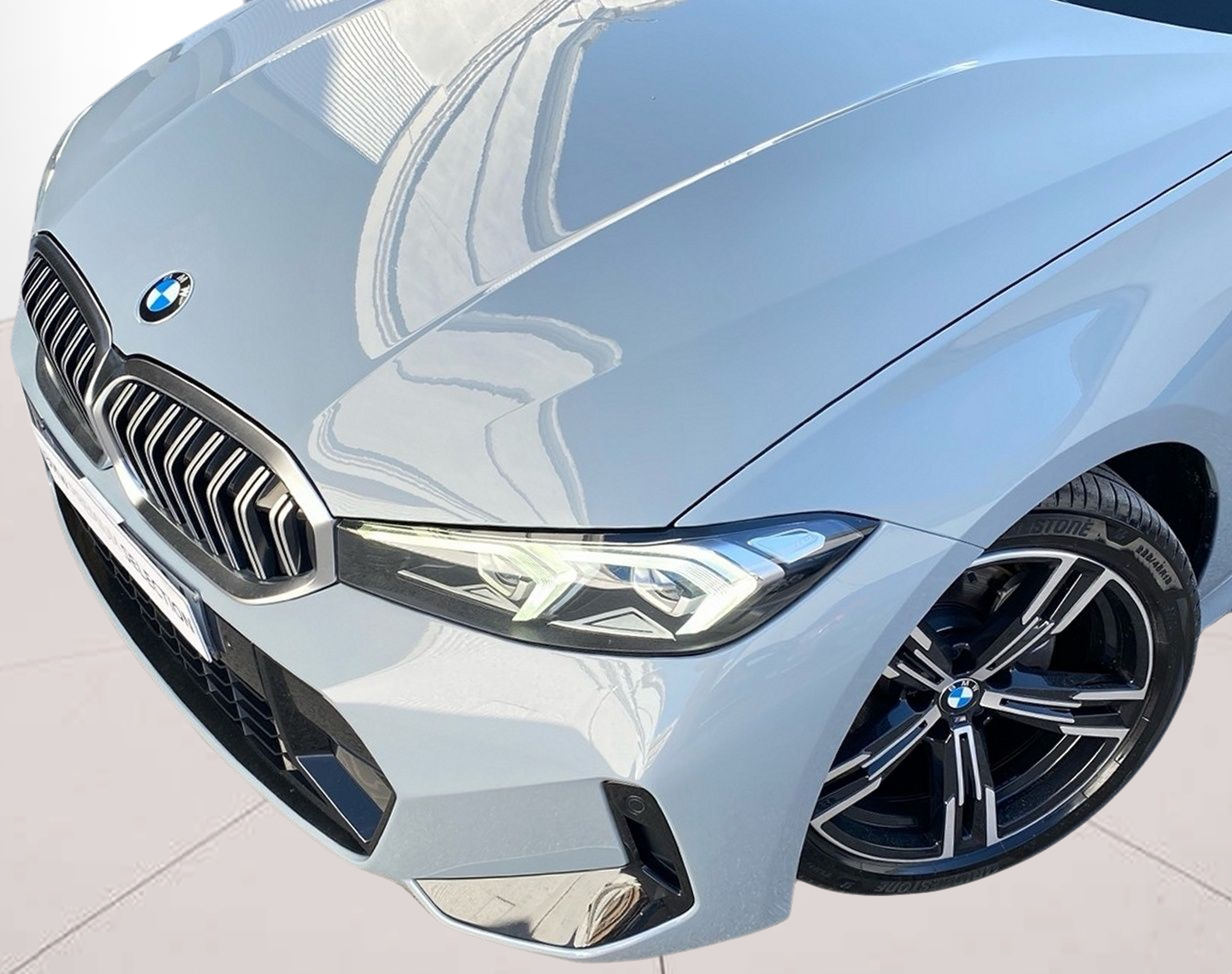 BMW Série 3 320d Touring color Gris. Año 2024. 140KW(190CV). Diesel. En concesionario Caetano Baviera Lisboa de Lisboa