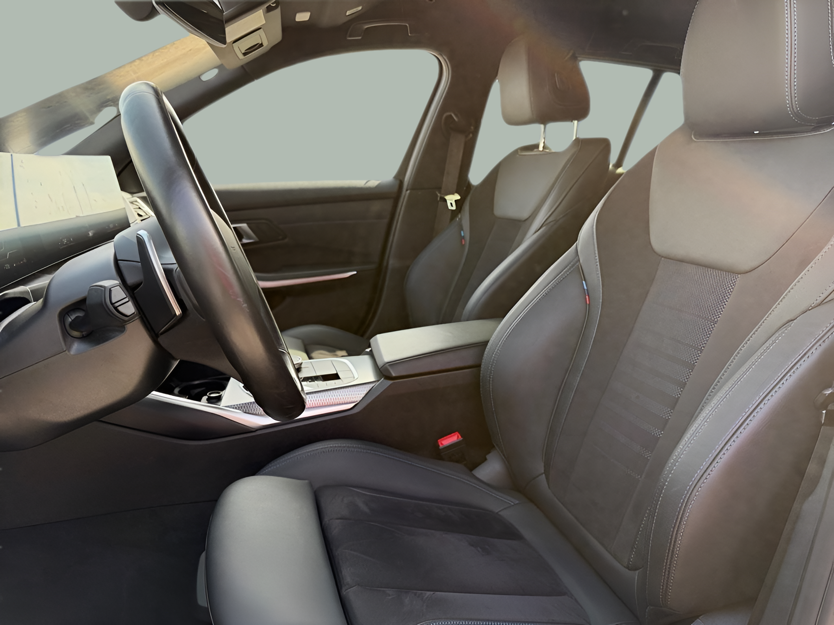 BMW Série 3 320d Touring color Negro. Año 2024. 140KW(190CV). Diesel. En concesionario Caetano Portimão de Portimão