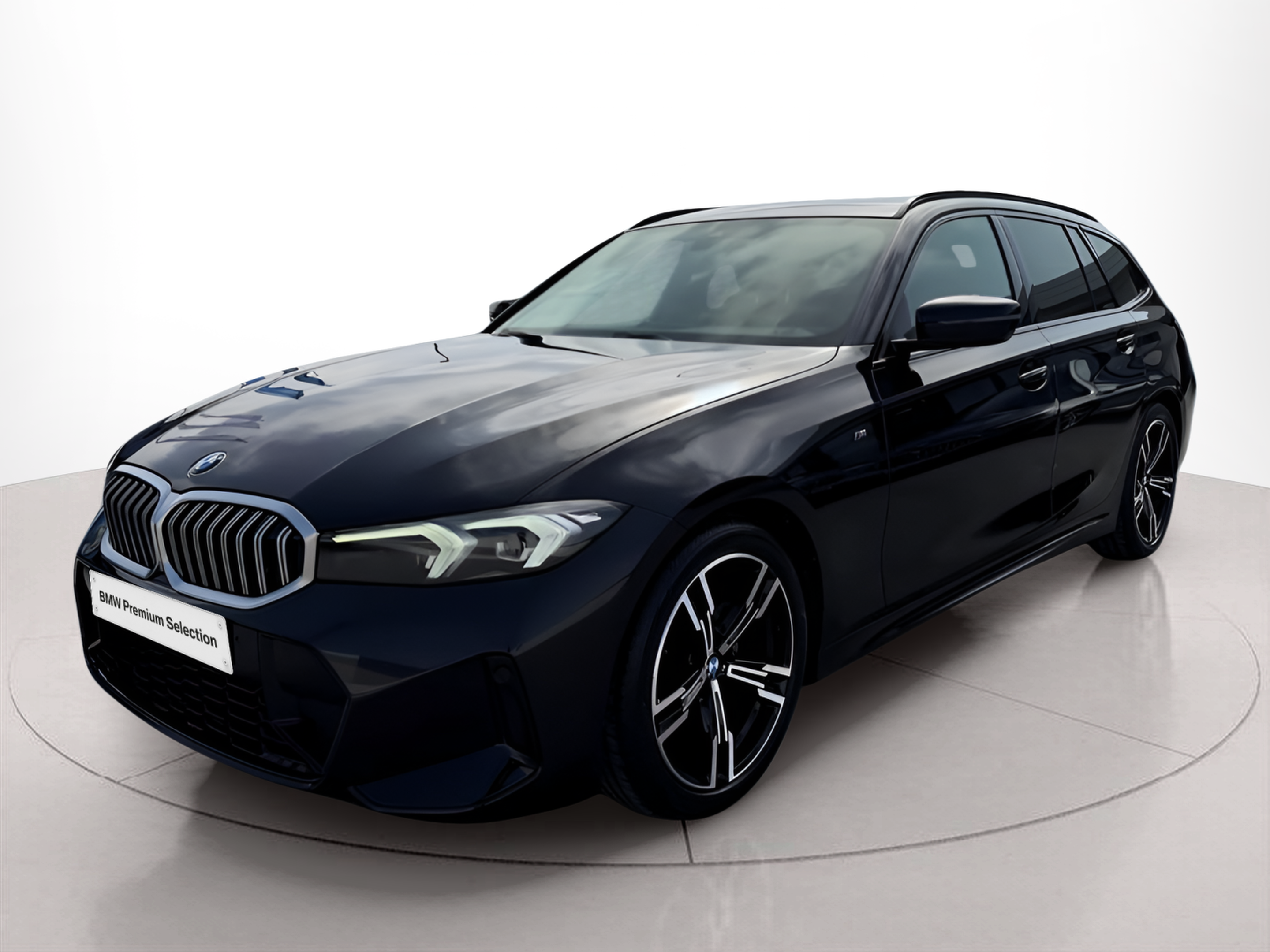 Fotos de BMW Série 3 320d Touring color Negro. Año 2024. 140KW(190CV). Diesel. En concesionario Caetano Portimão de Portimão