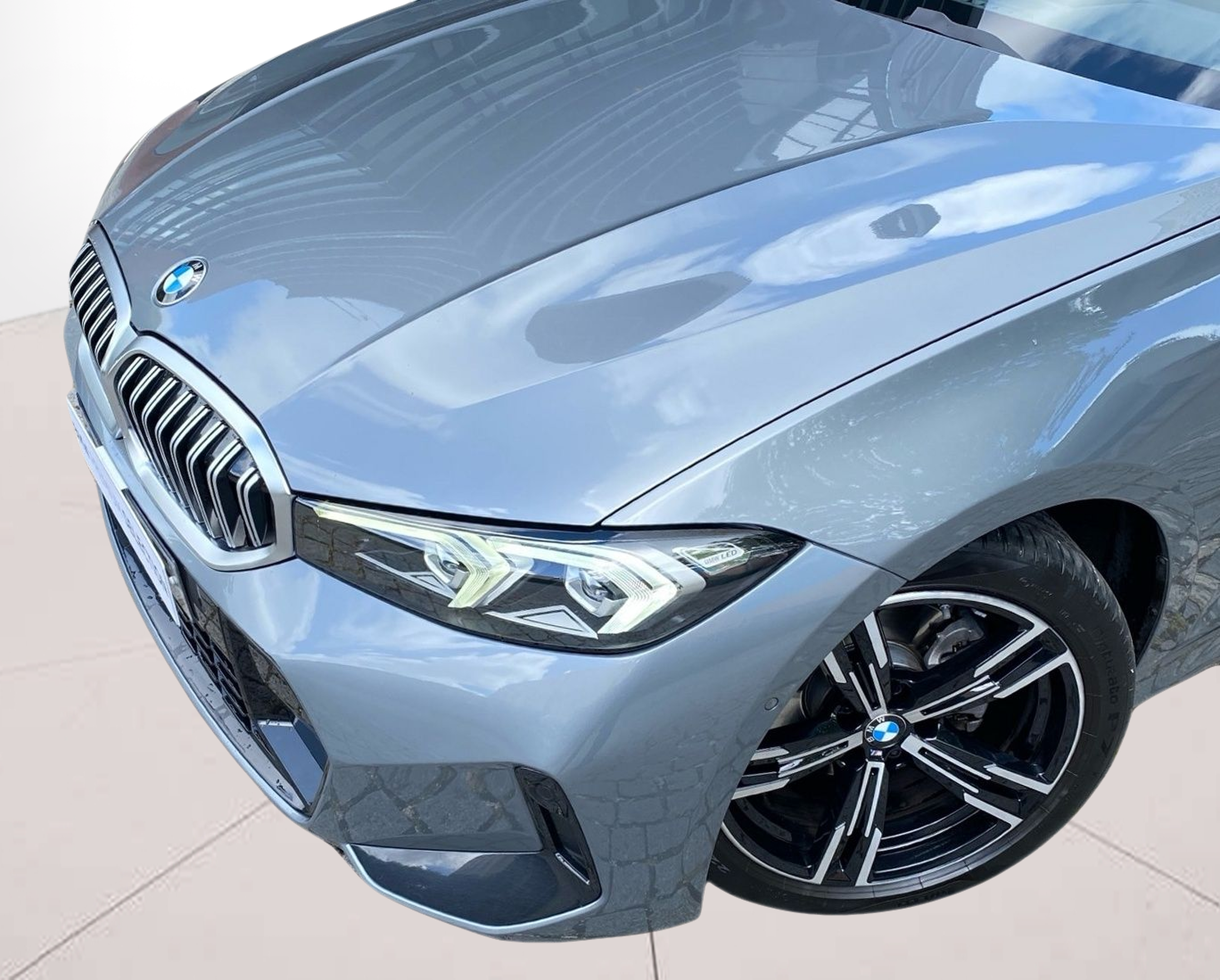 BMW Série 3 320d Touring color Gris. Año 2024. 140KW(190CV). Diesel. En concesionario Caetano Baviera Lisboa de Lisboa