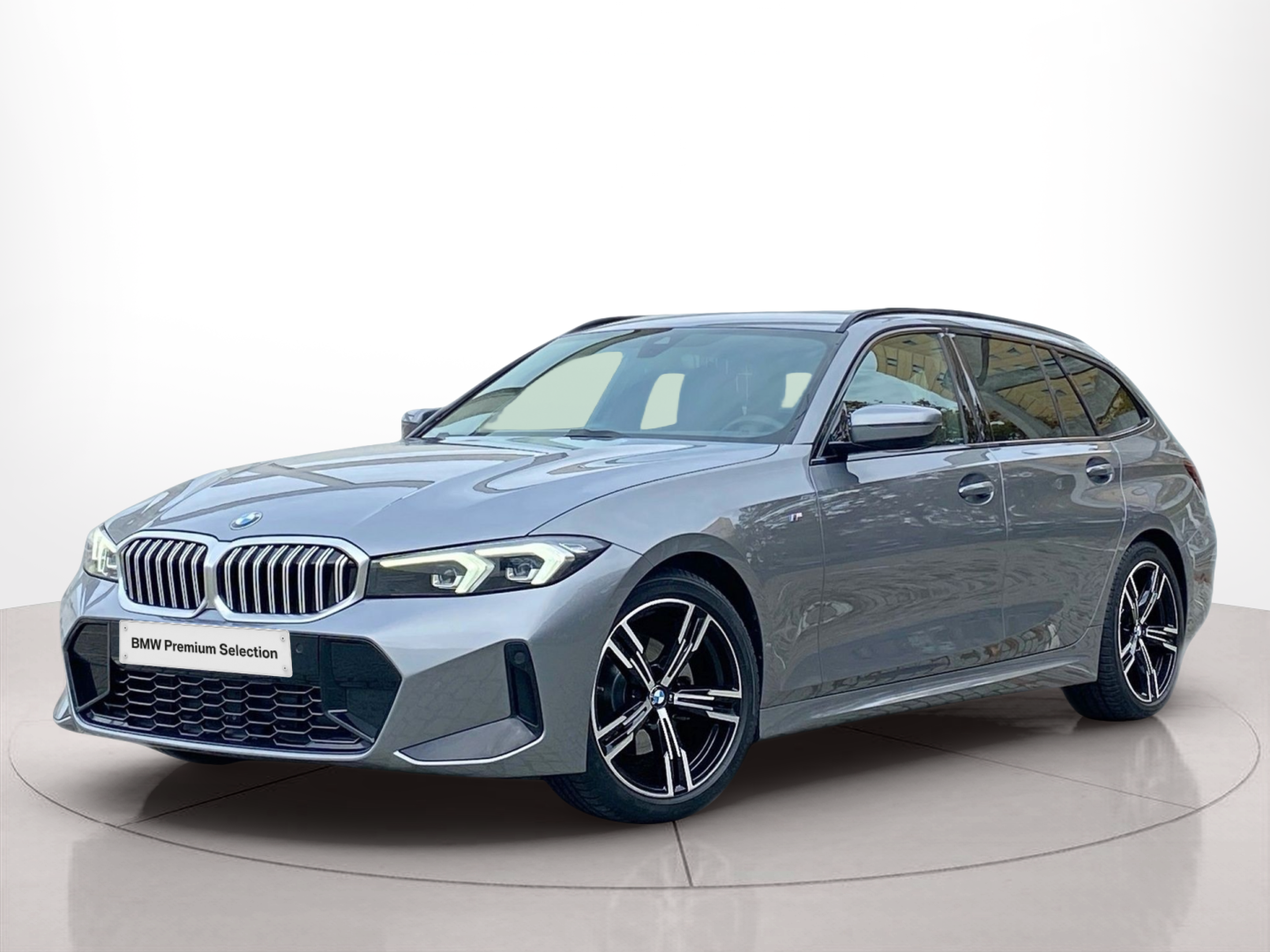 Fotos de BMW Série 3 320d Touring color Gris. Año 2024. 140KW(190CV). Diesel. En concesionario Caetano Lisboa de Lisboa