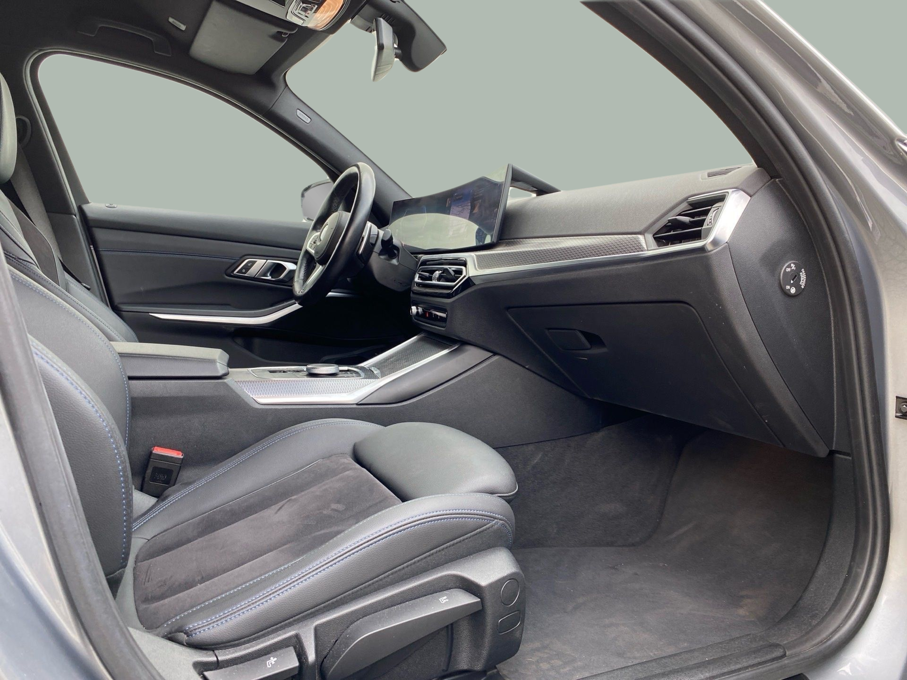 BMW Série 3 320d Touring color Gris. Año 2024. 140KW(190CV). Diesel. En concesionario Caetano Lisboa de Lisboa