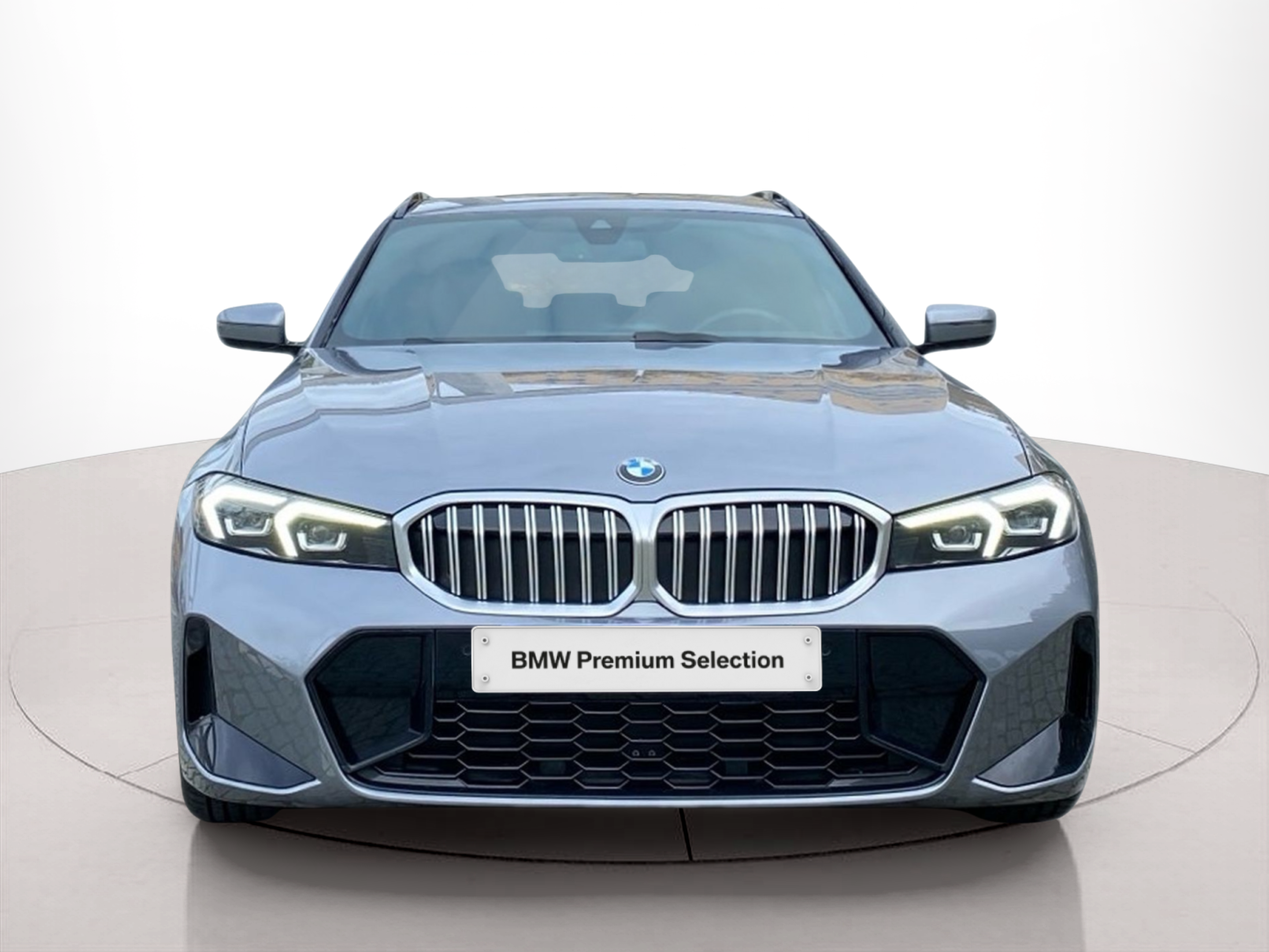 Fotos de BMW Série 3 320d Touring color Gris. Año 2024. 140KW(190CV). Diesel. En concesionario Caetano Lisboa de Lisboa