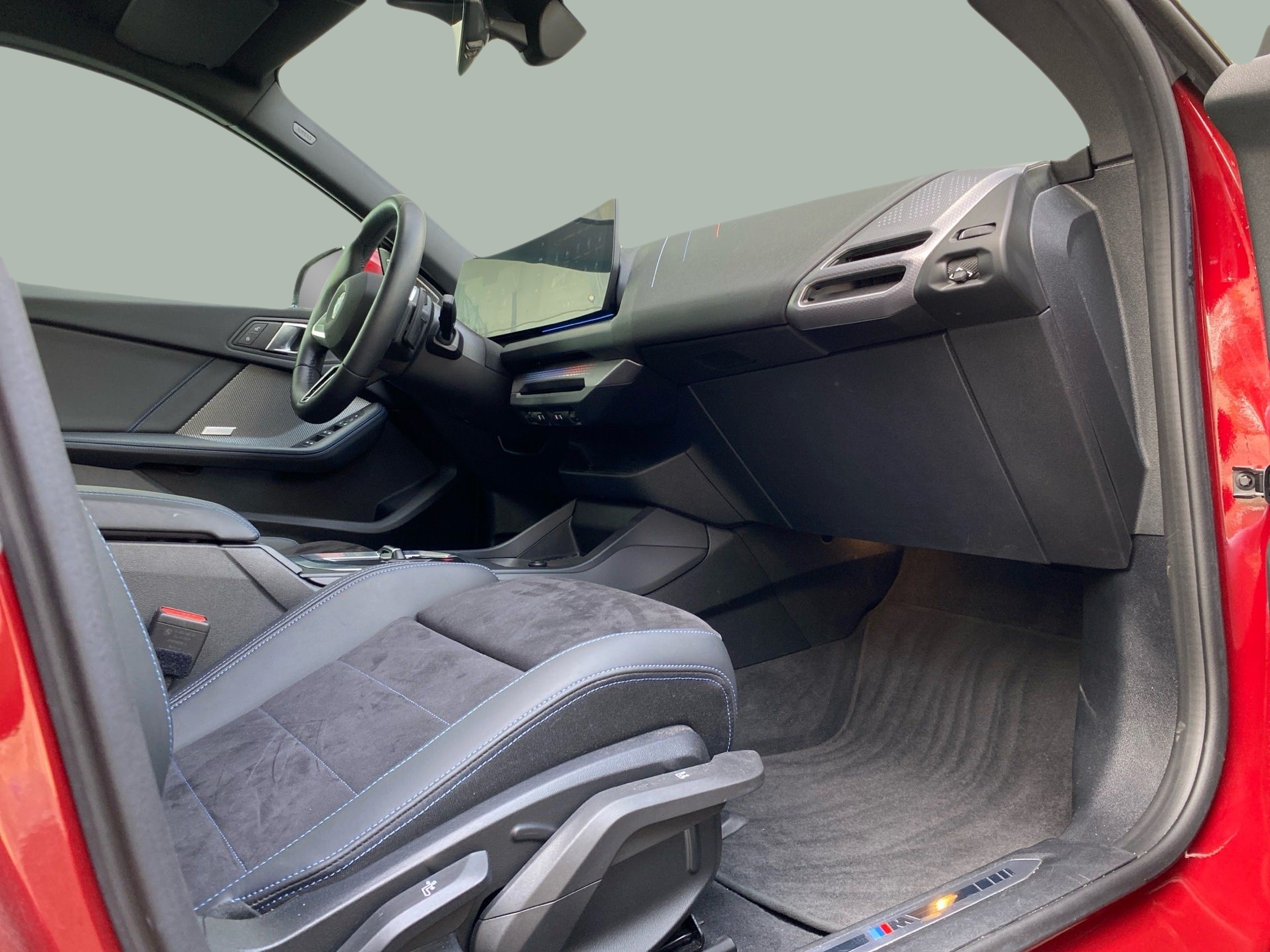 BMW Série 2 220d Gran Coupé color Rojo. Año 2025. 120KW(163CV). Diesel. En concesionario Caetano Baviera Cascais de Cascais