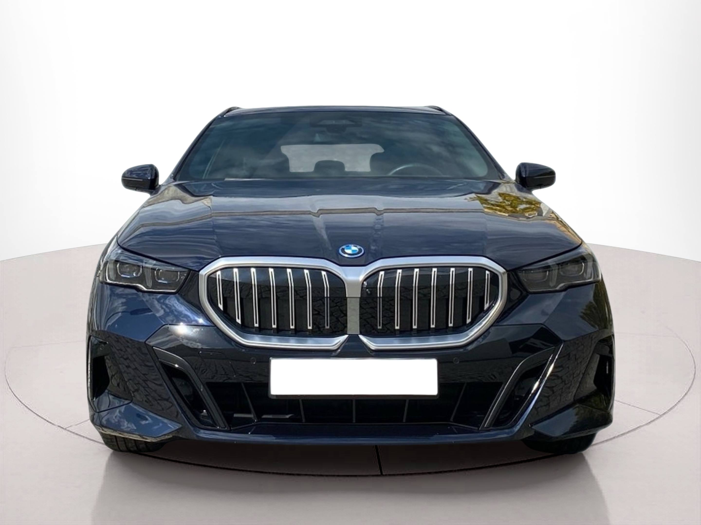 Fotos de BMW Série 5 530e Touring color Negro. Año 2024. 220KW(299CV). Gasolina. En concesionario Caetano Baviera Lisboa de Lisboa